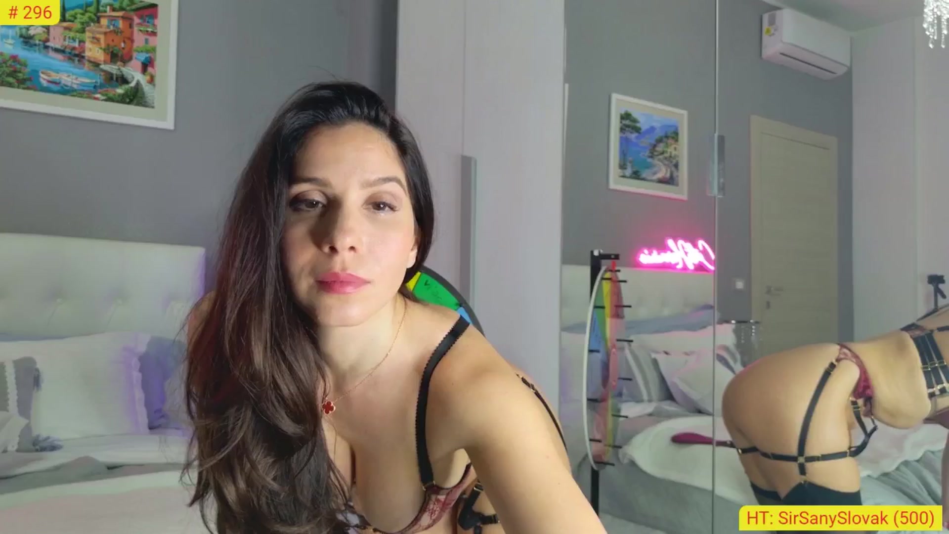 Gallery image thumbnail from CuteHerminie's myfreecams stream on, 11/17/2024, 24:10 image 10 of 20