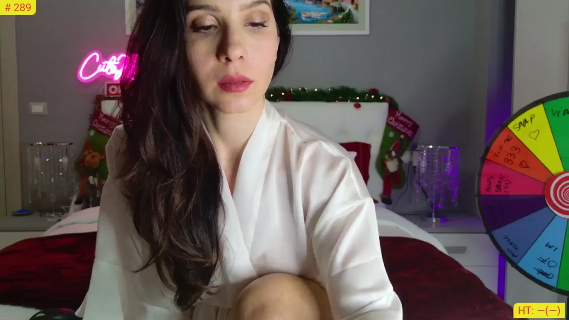 Gallery image thumbnail from CuteHerminie's myfreecams stream on, 11/21/2024, 21:32 image 2 of 20