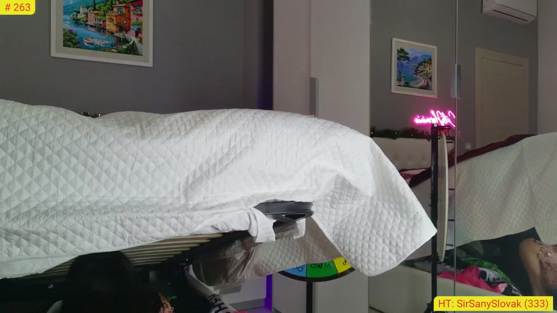 Gallery image thumbnail from CuteHerminie's myfreecams stream on, 11/22/2024, 24:42 image 3 of 20