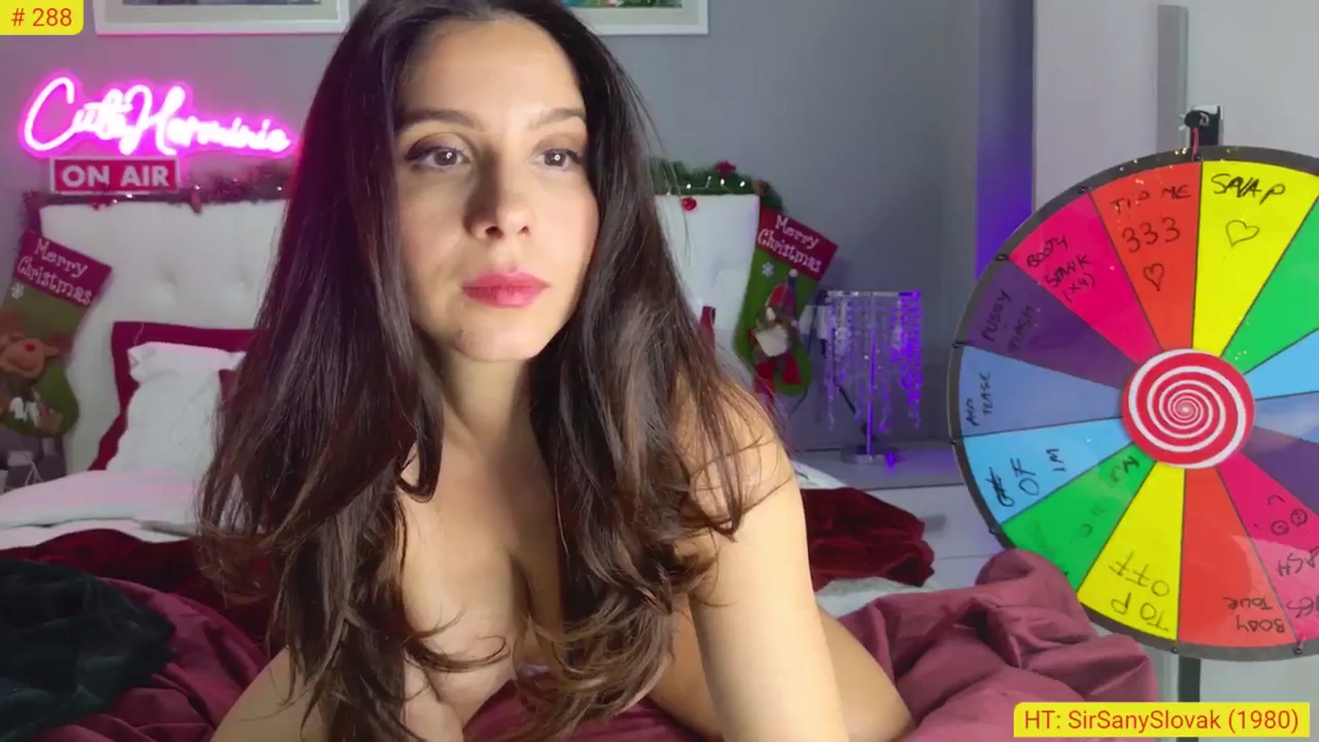 Gallery image thumbnail from CuteHerminie's myfreecams stream on, 12/01/2024, 24:07 image 5 of 20