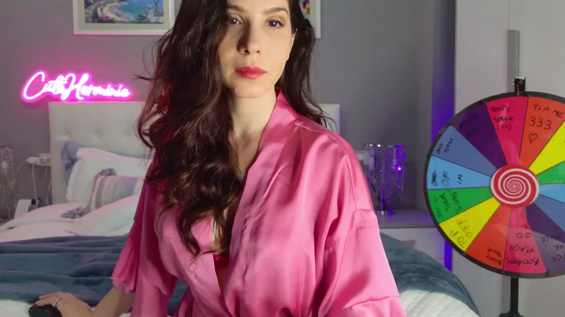 Gallery image thumbnail from CuteHerminie's myfreecams stream on, 01/20/2025, 22:10 image 7 of 20