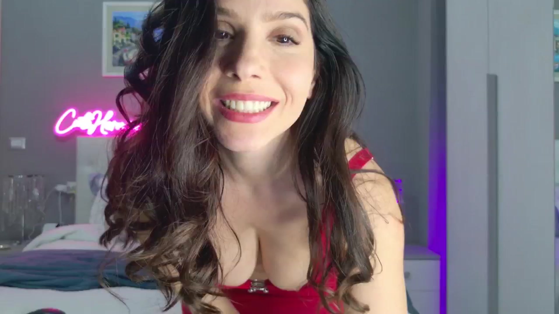 Gallery image thumbnail from CuteHerminie's myfreecams stream on, 02/01/2025, 24:21 image 1 of 20