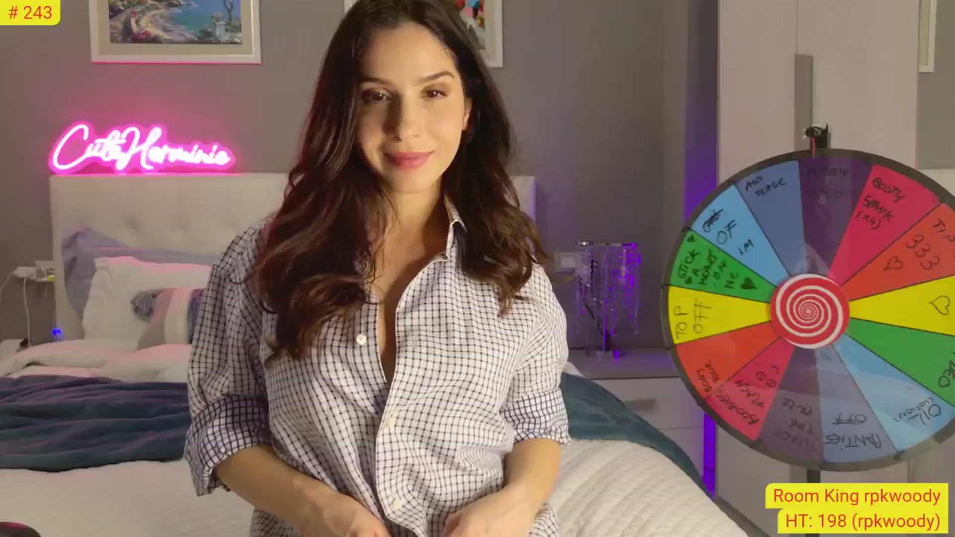 Gallery image thumbnail from CuteHerminie's myfreecams stream on, 02/13/2025, 22:03 image 12 of 20