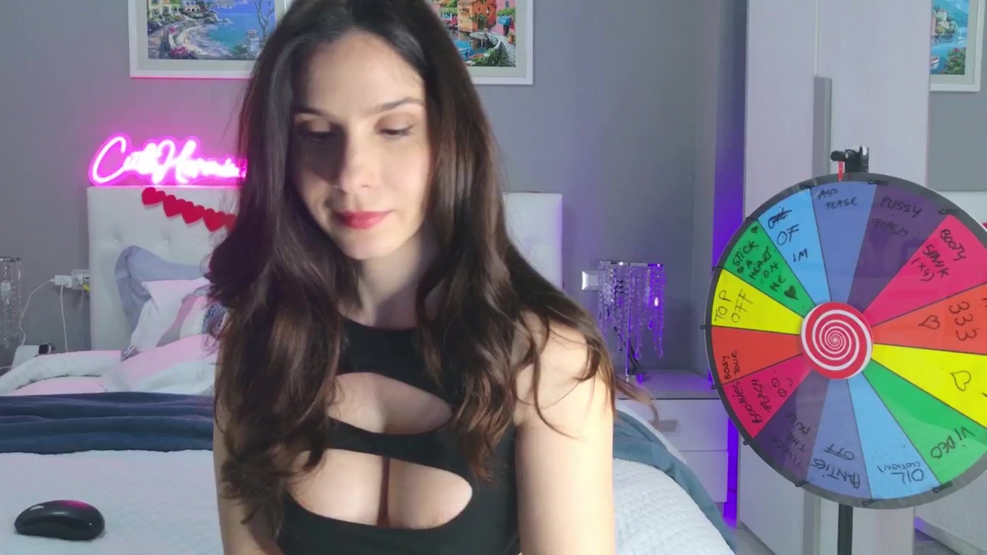 Gallery image thumbnail from CuteHerminie's myfreecams stream on, 02/24/2025, 24:10 image 7 of 20