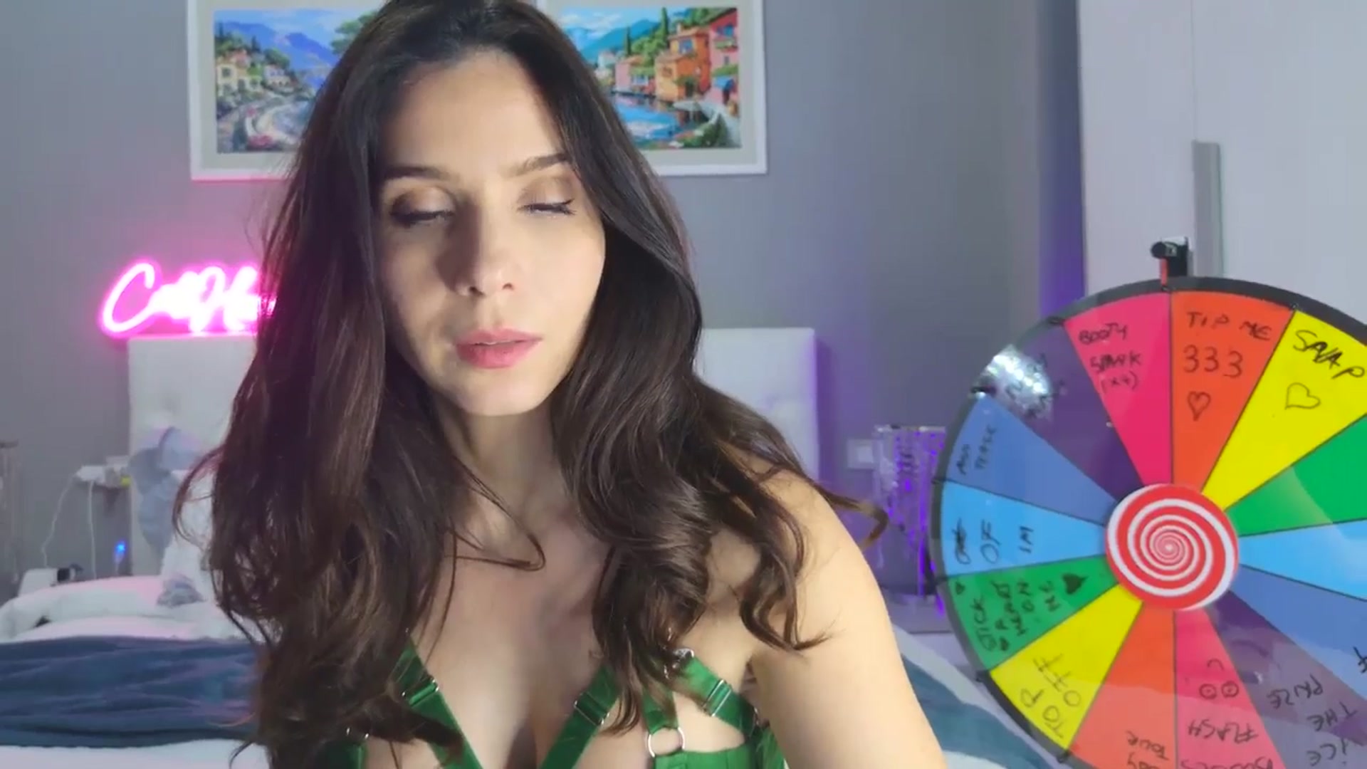 Gallery image thumbnail from CuteHerminie's myfreecams stream on, 02/27/2025, 24:55 image 3 of 20