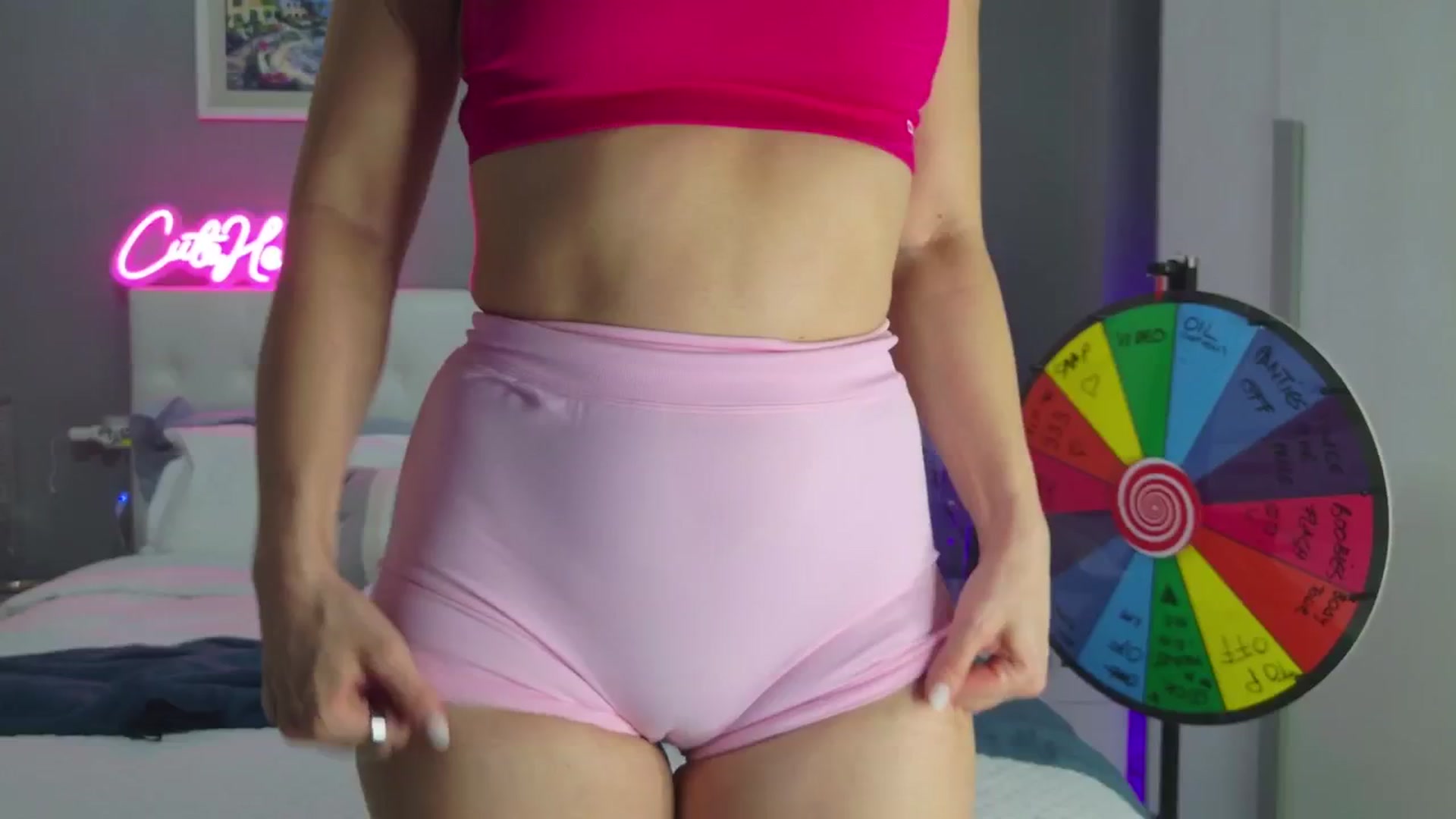 Gallery image thumbnail from CuteHerminie's myfreecams stream on, 04/04/2025, 20:45 image 1 of 20