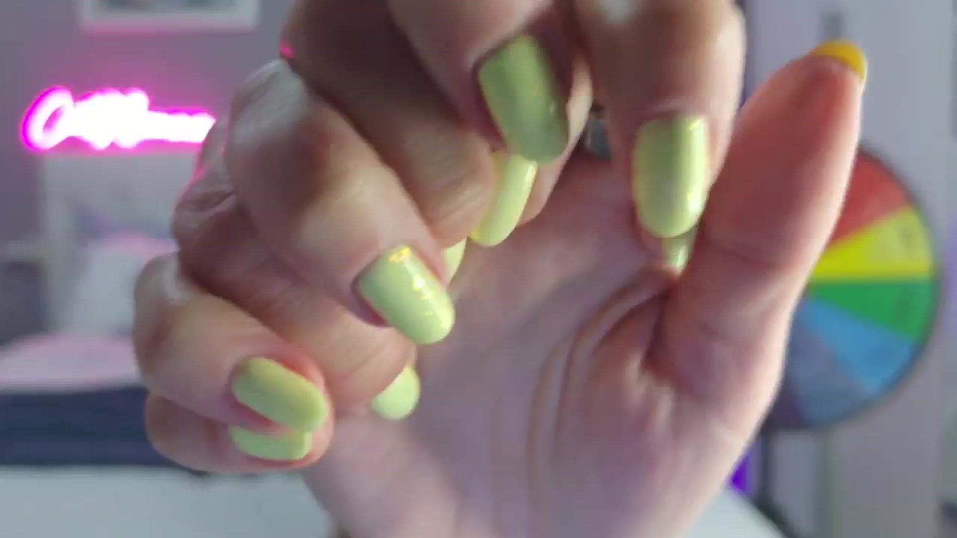 Gallery image thumbnail from CuteHerminie's myfreecams stream on, 04/09/2025, 20:42 image 18 of 20
