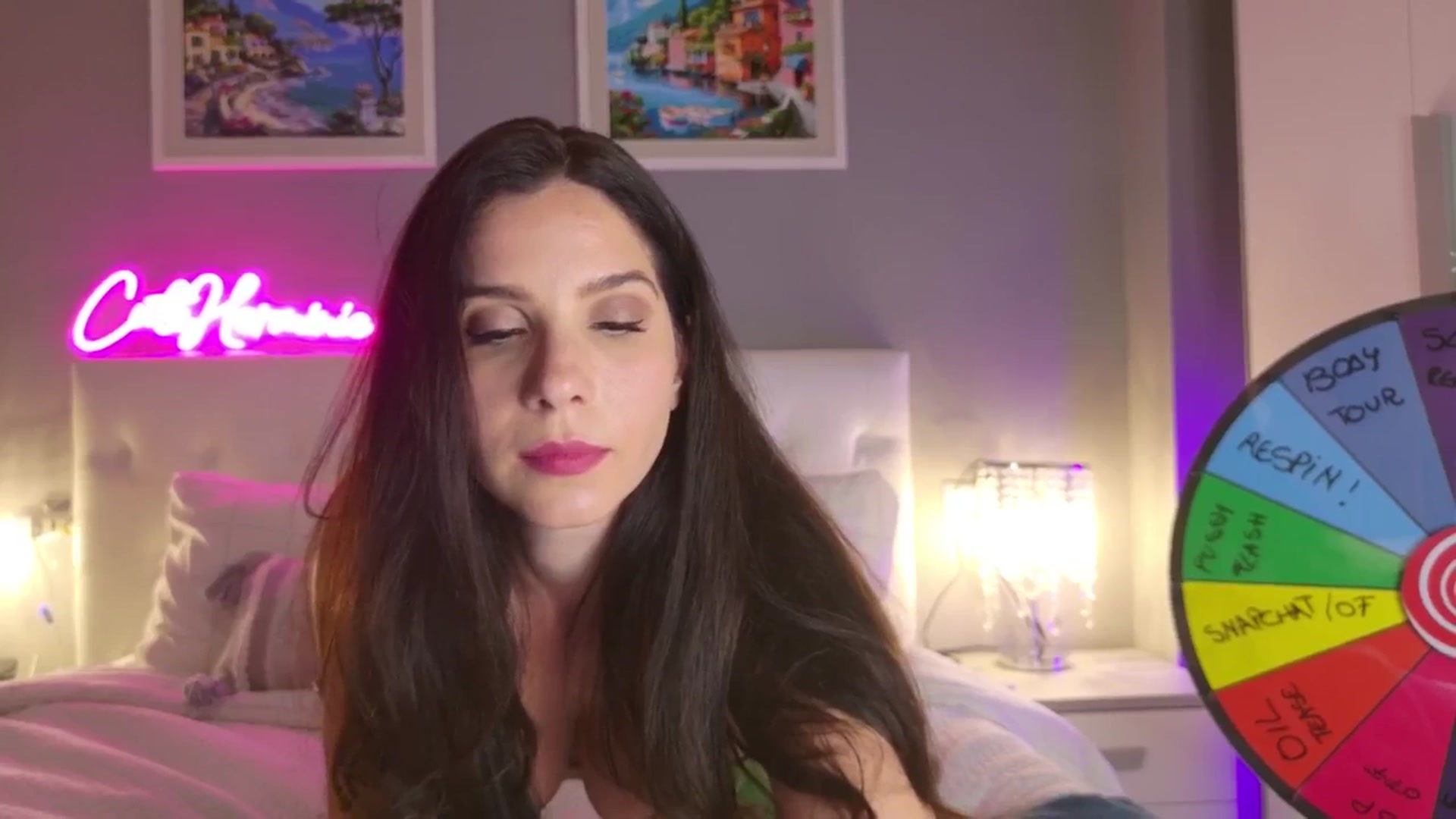 Gallery image thumbnail from CuteHerminie's myfreecams stream on, 06/06/2025, 21:39 image 18 of 20