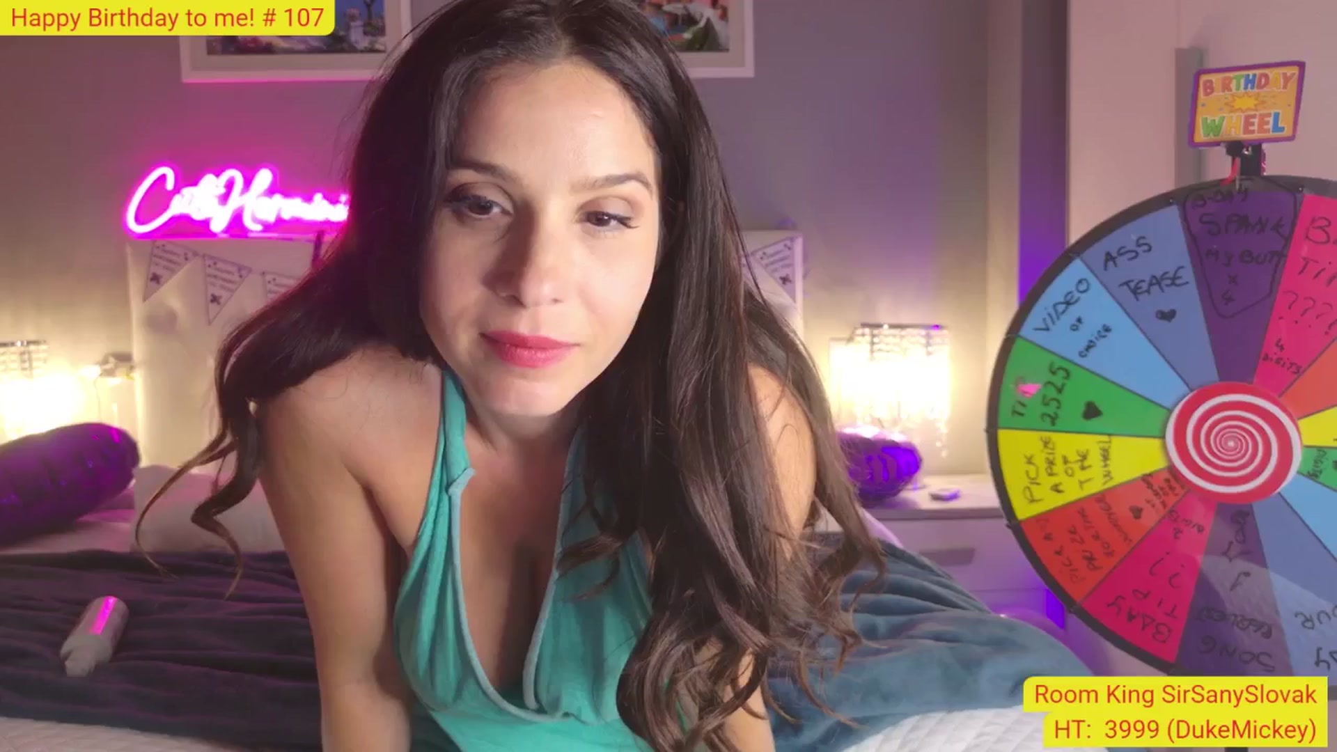 Gallery image thumbnail from CuteHerminie's myfreecams stream on, 06/21/2025, 23:44 image 8 of 20