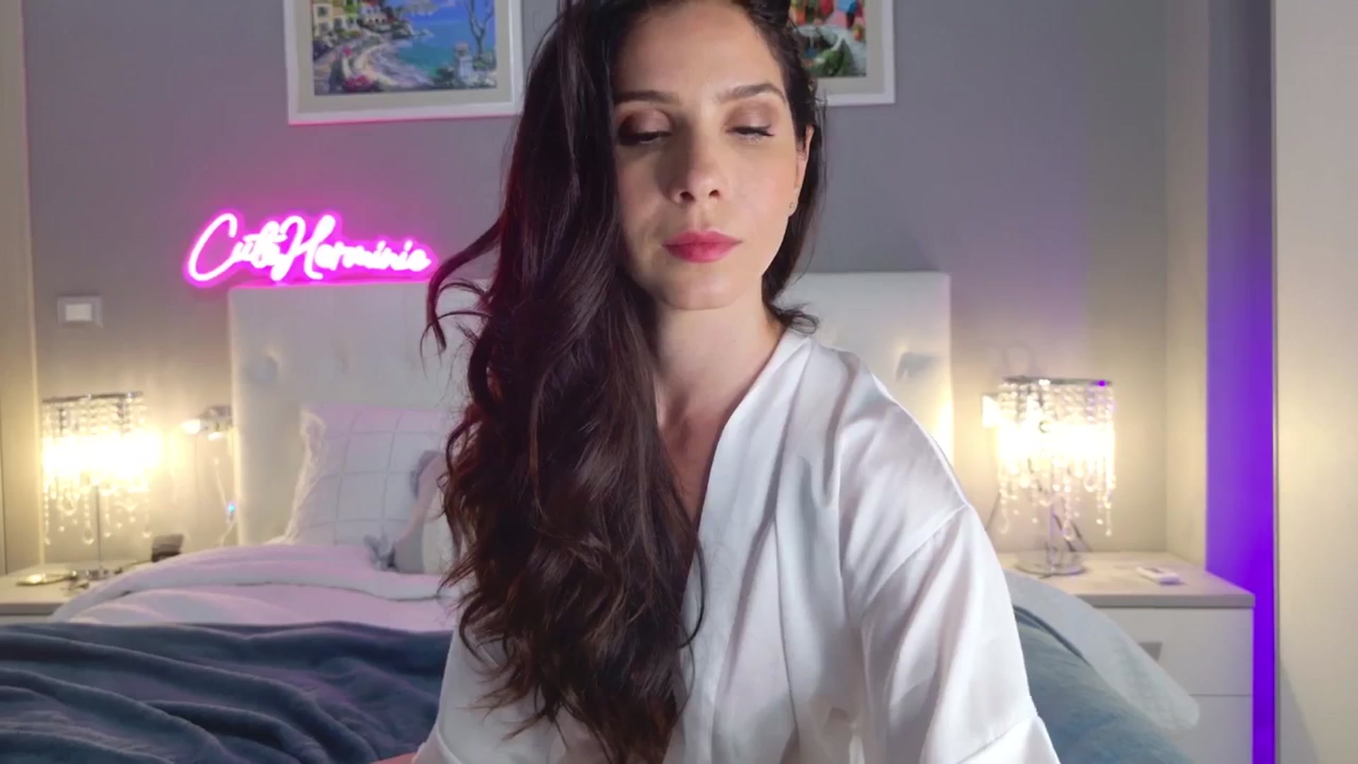 Gallery image thumbnail from CuteHerminie's myfreecams stream on, 07/14/2025, 22:28 image 5 of 20
