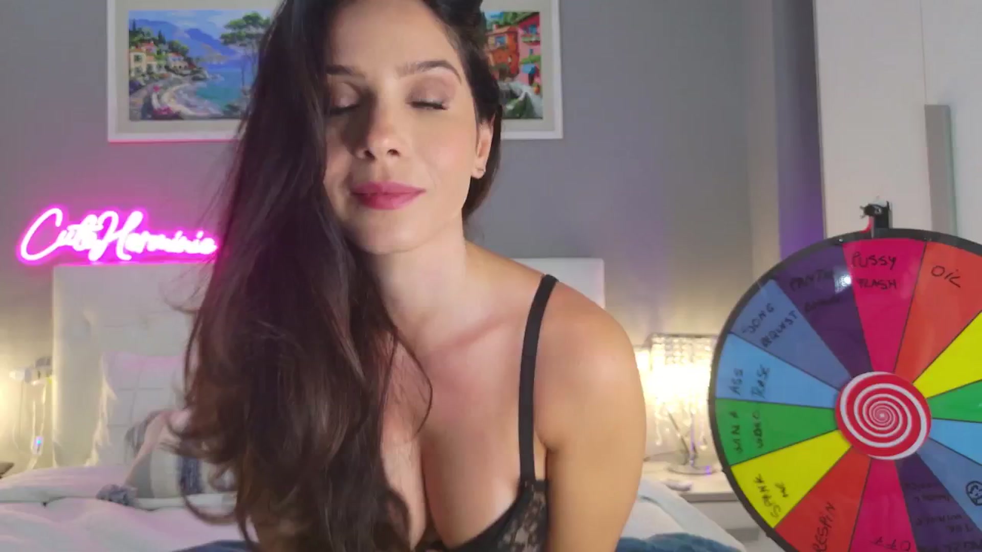 Gallery image thumbnail from CuteHerminie's myfreecams stream on, 07/25/2025, 21:17 image 1 of 20