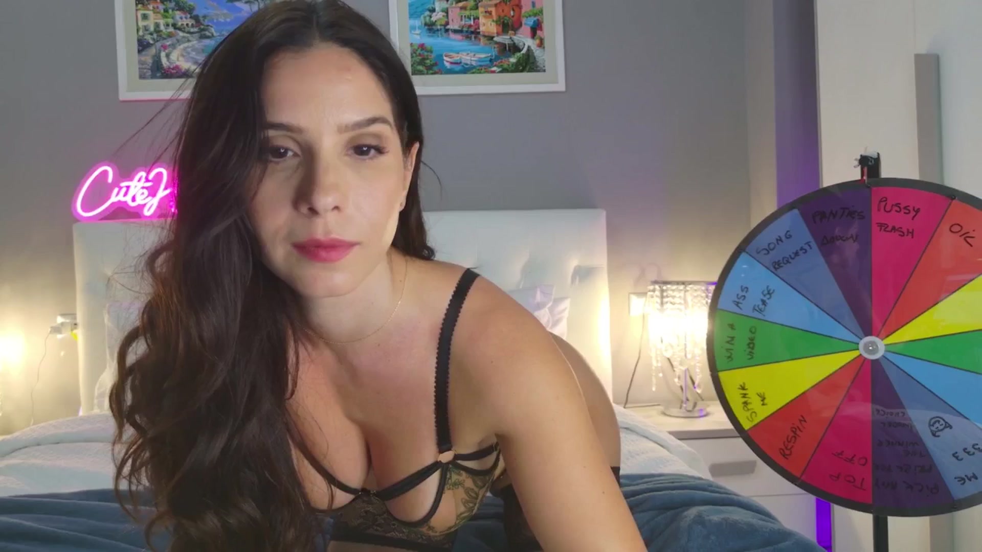 Gallery image thumbnail from CuteHerminie's myfreecams stream on, 08/19/2025, 22:14 image 5 of 20