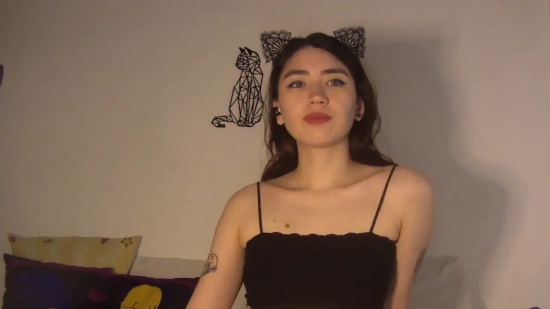 Gallery image thumbnail from CuteKitty's myfreecams stream on, 12/19/2025, 24:56 image 3 of 20