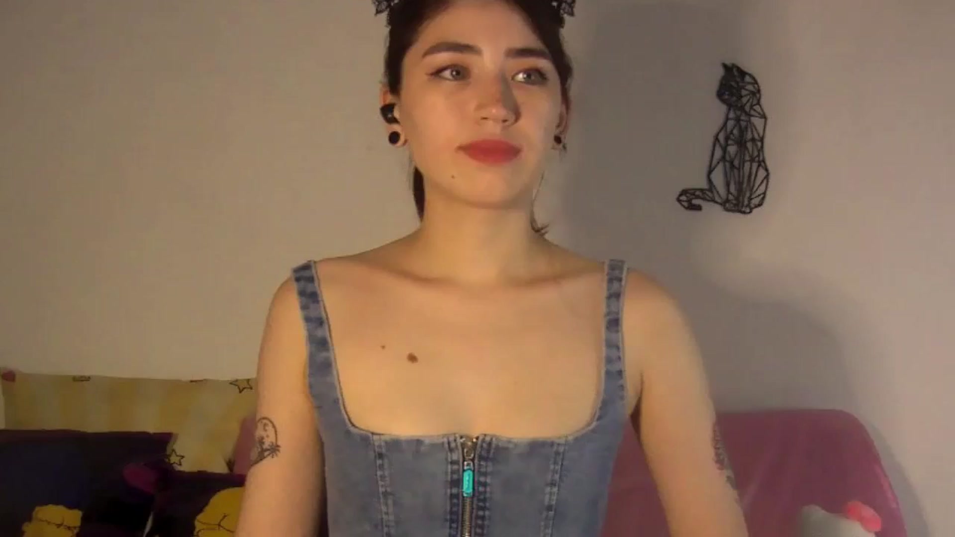 Gallery image thumbnail from CuteKitty's myfreecams stream on, 02/09/2026, 03:36 image 11 of 20