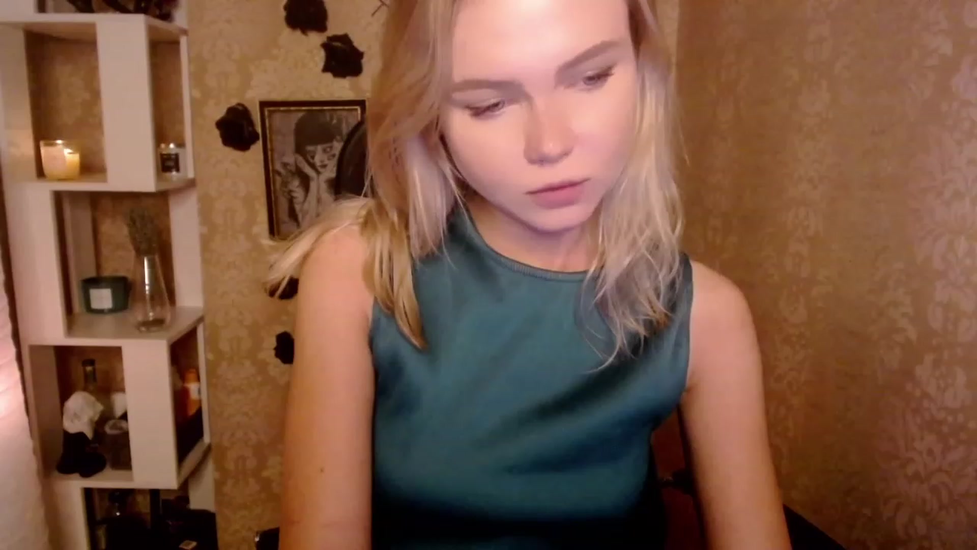 Gallery image thumbnail from CuteLilli_'s myfreecams stream on, 11/17/2022, 07:00 image 3 of 20