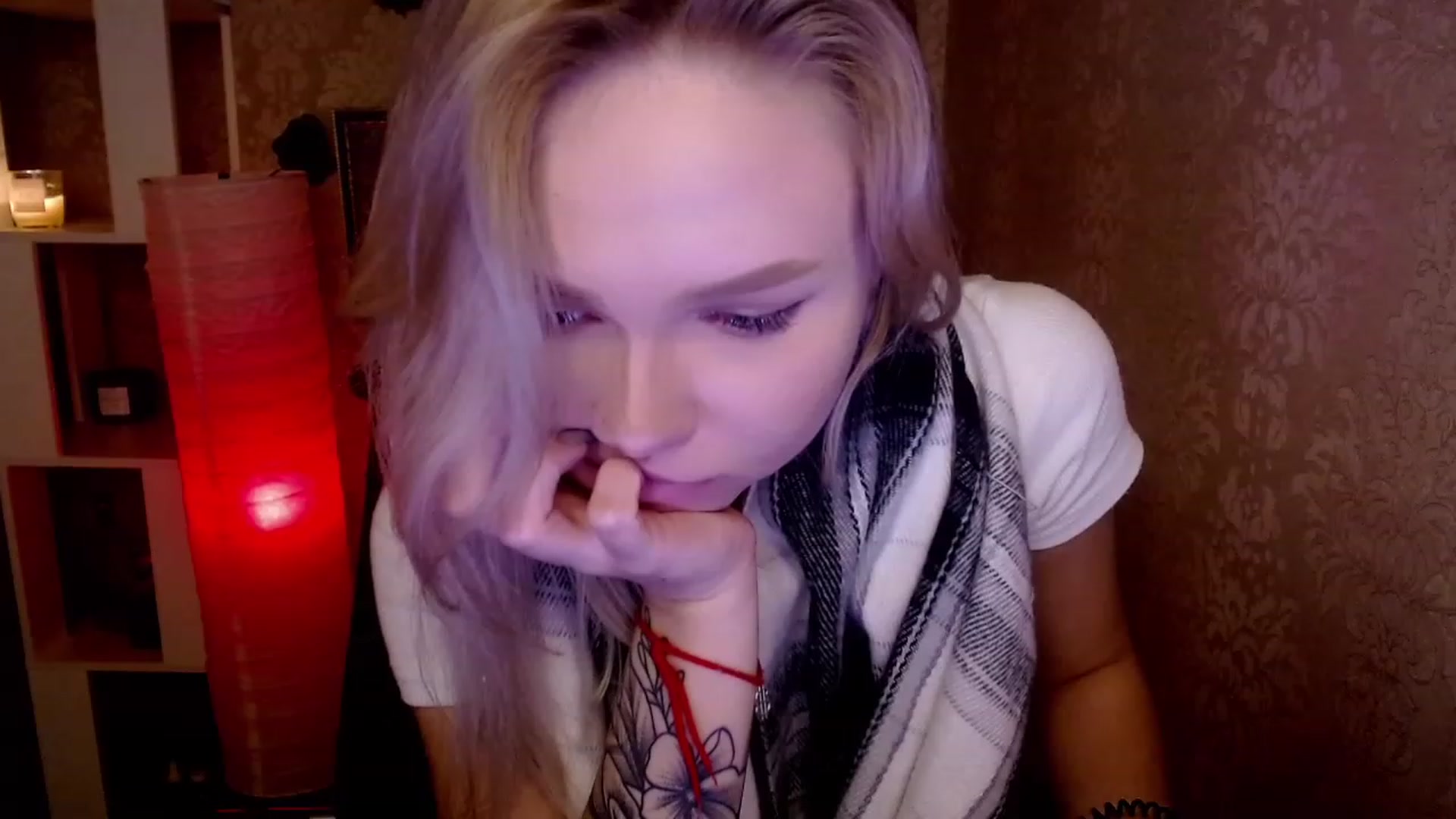 Gallery image thumbnail from CuteLilli_'s myfreecams stream on, 11/21/2022, 05:36 image 10 of 20