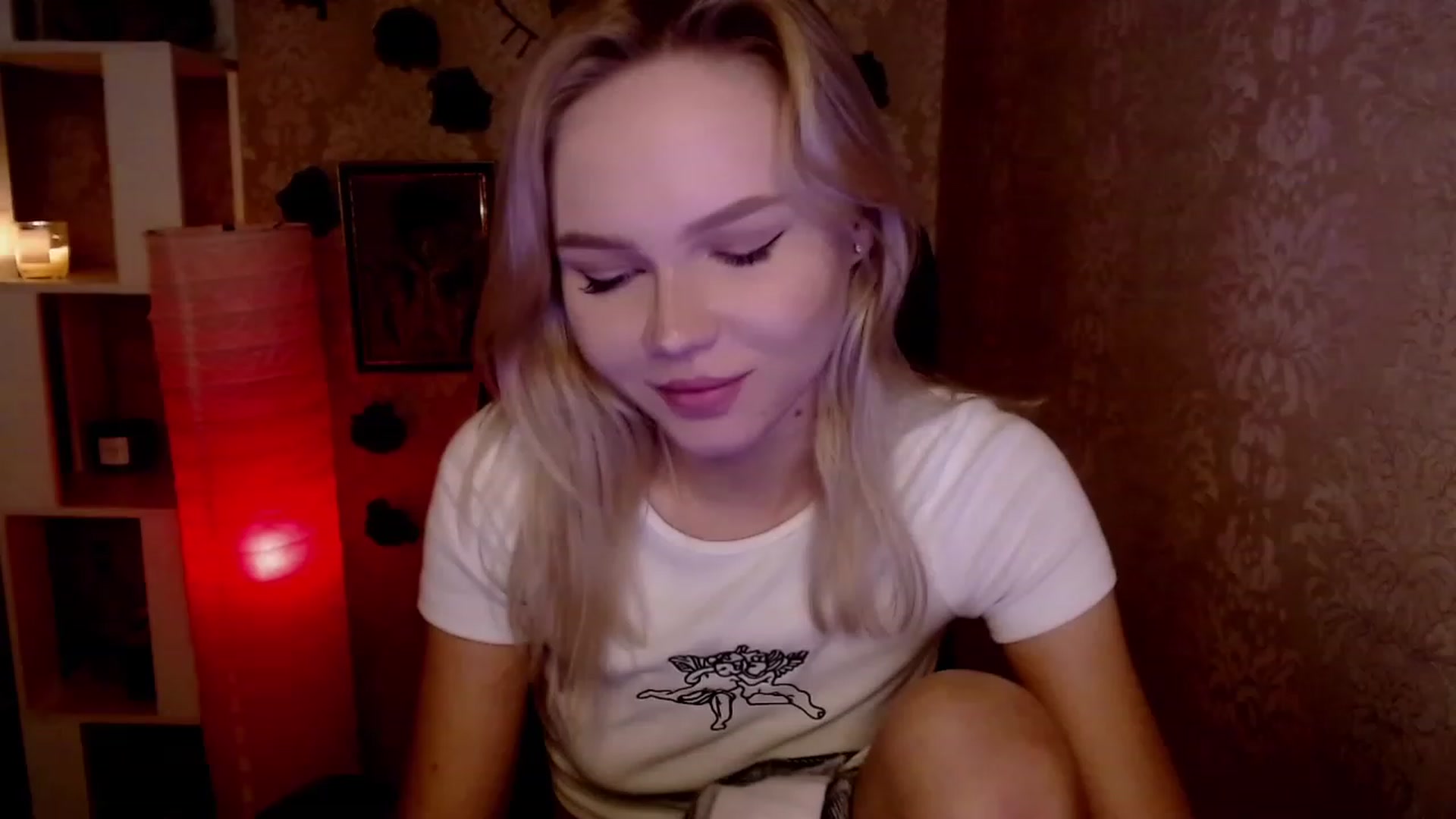 Gallery image thumbnail from CuteLilli_'s myfreecams stream on, 11/21/2022, 05:36 image 2 of 20