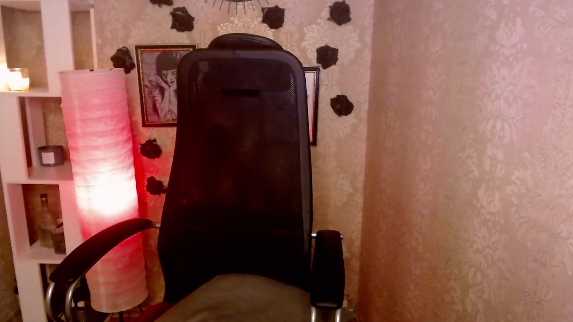 Gallery image thumbnail from CuteLilli_'s myfreecams stream on, 11/21/2022, 05:36 image 20 of 20