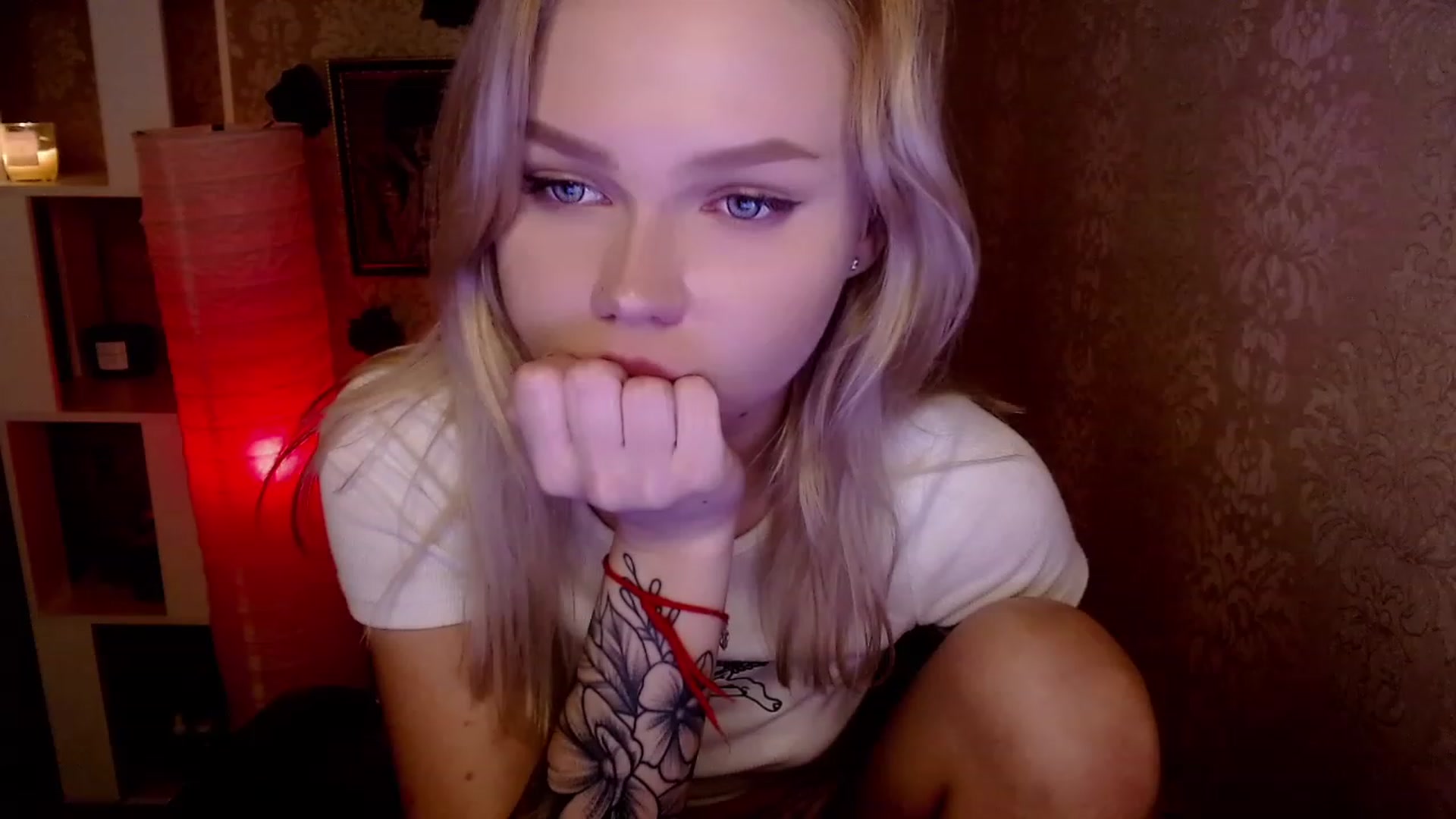 Gallery image thumbnail from CuteLilli_'s myfreecams stream on, 11/21/2022, 05:36 image 5 of 20
