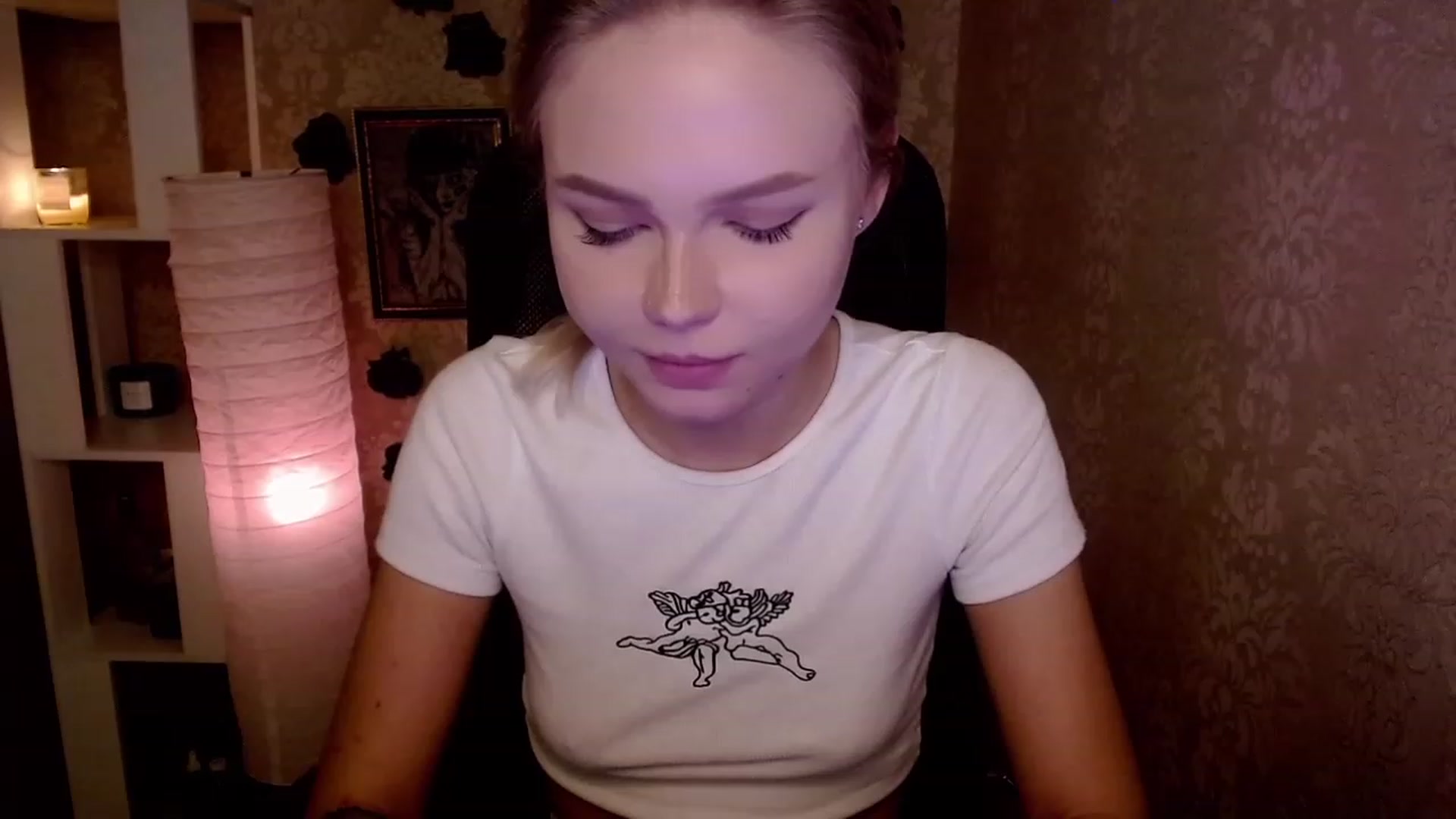 Gallery image thumbnail from CuteLilli_'s myfreecams stream on, 11/21/2022, 06:59 image 4 of 20