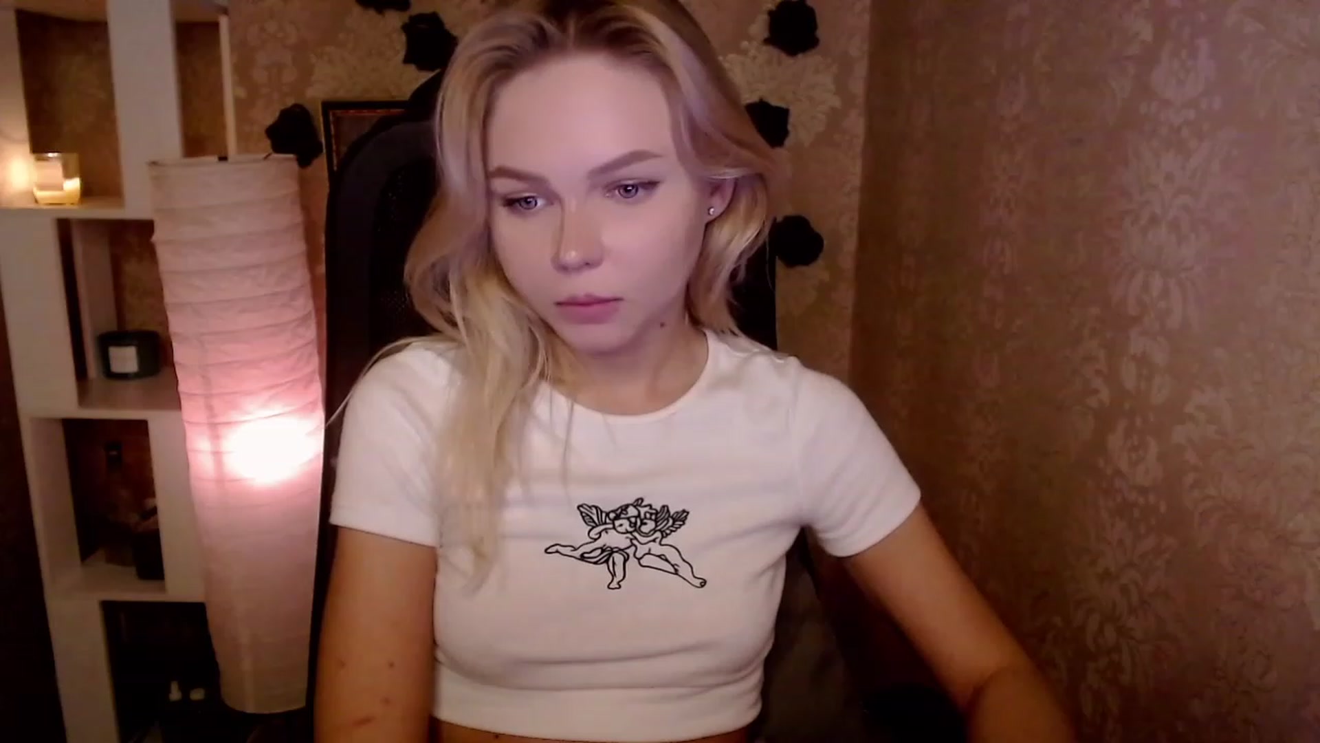 Gallery image thumbnail from CuteLilli_'s myfreecams stream on, 11/21/2022, 06:59 image 16 of 20