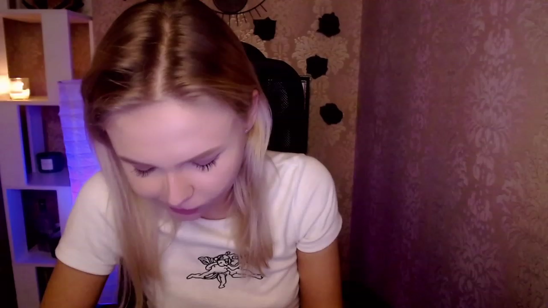 Gallery image thumbnail from CuteLilli_'s myfreecams stream on, 11/21/2022, 08:00 image 20 of 20