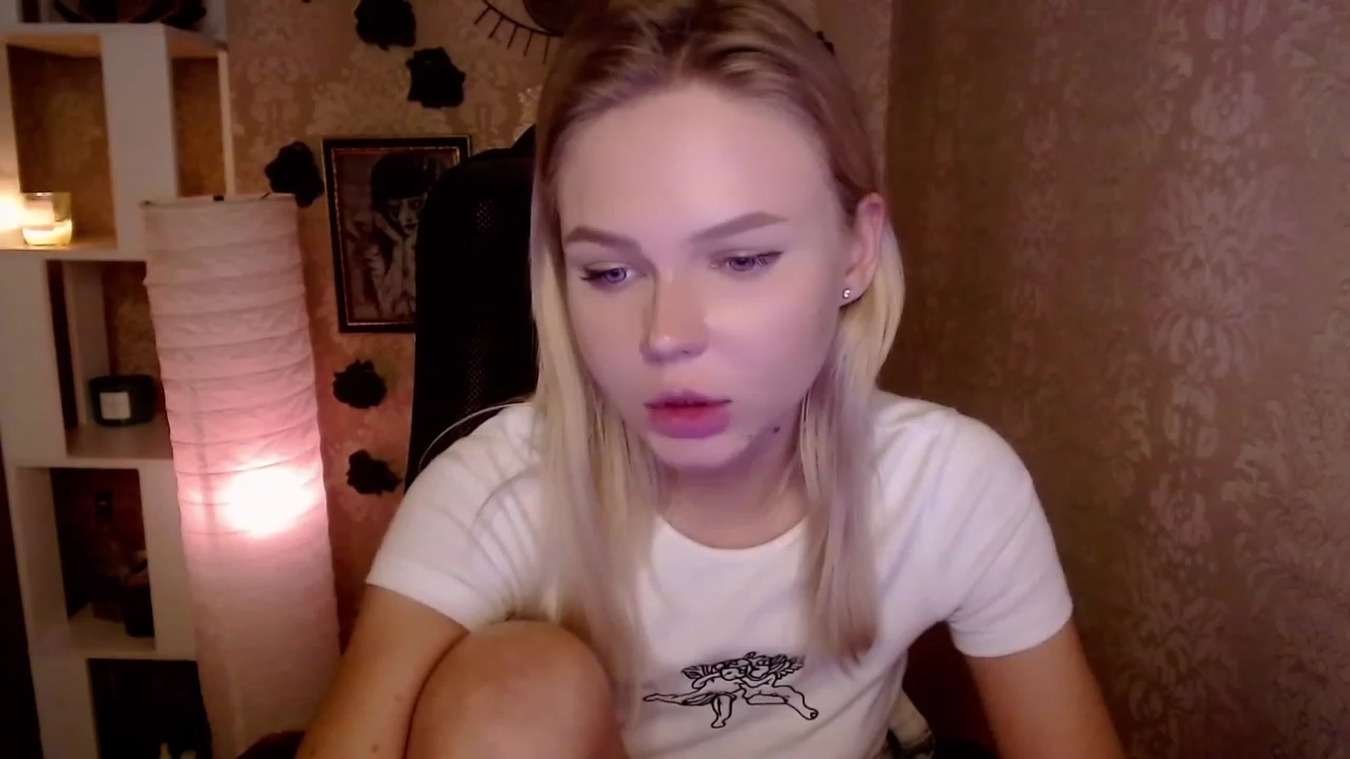 Gallery image thumbnail from CuteLilli_'s myfreecams stream on, 11/21/2022, 08:00 image 2 of 20
