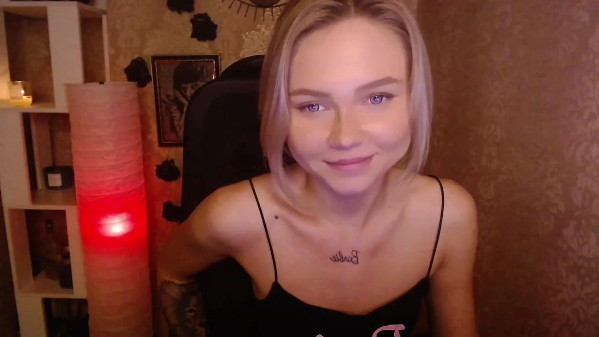 Gallery image thumbnail from CuteLilli_'s myfreecams stream on, 11/25/2022, 05:21 image 19 of 20