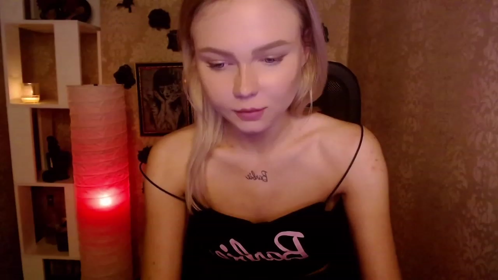 Gallery image thumbnail from CuteLilli_'s myfreecams stream on, 11/25/2022, 08:32 image 3 of 20