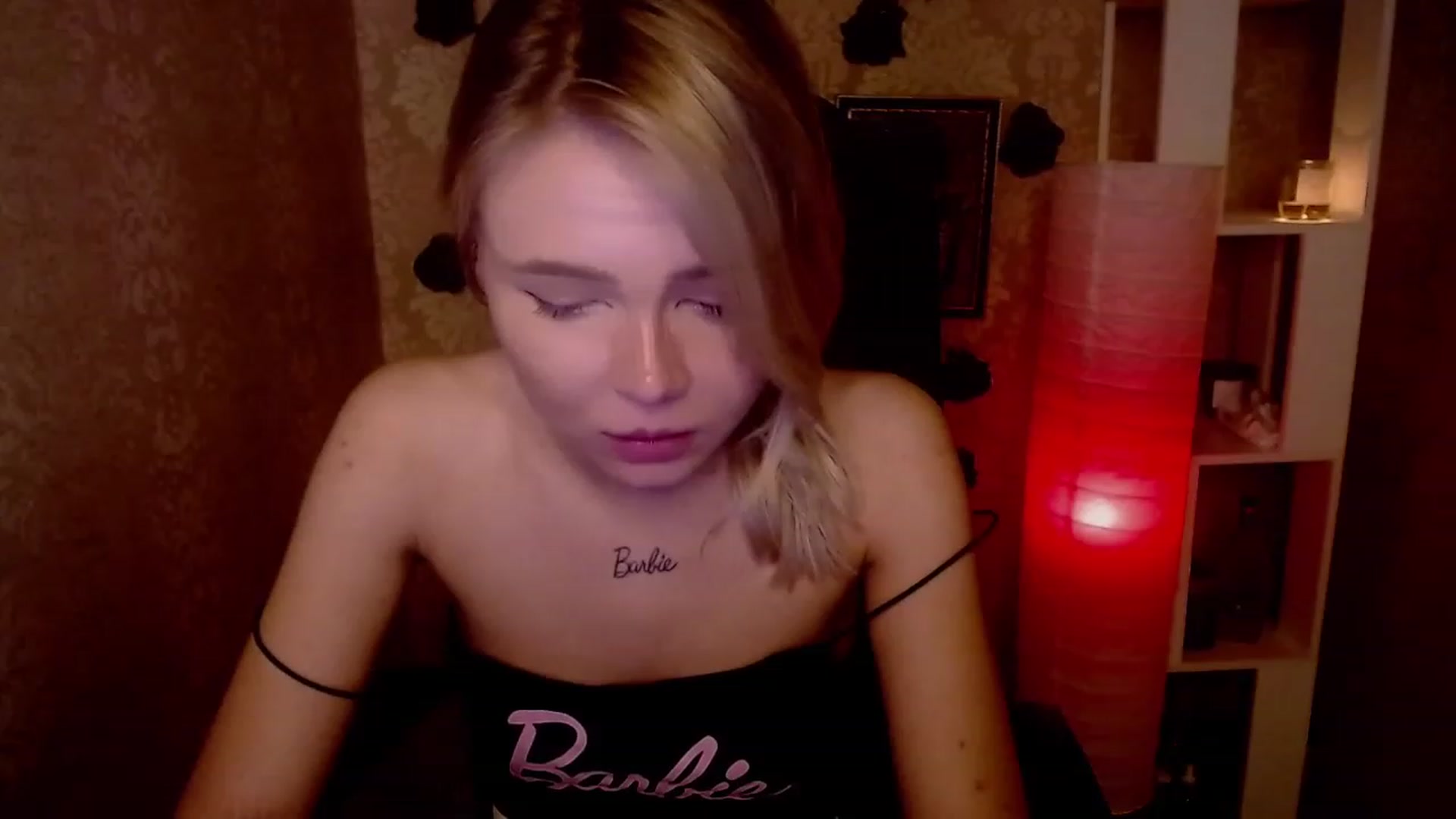 Gallery image thumbnail from CuteLilli_'s myfreecams stream on, 11/26/2022, 06:08 image 10 of 20