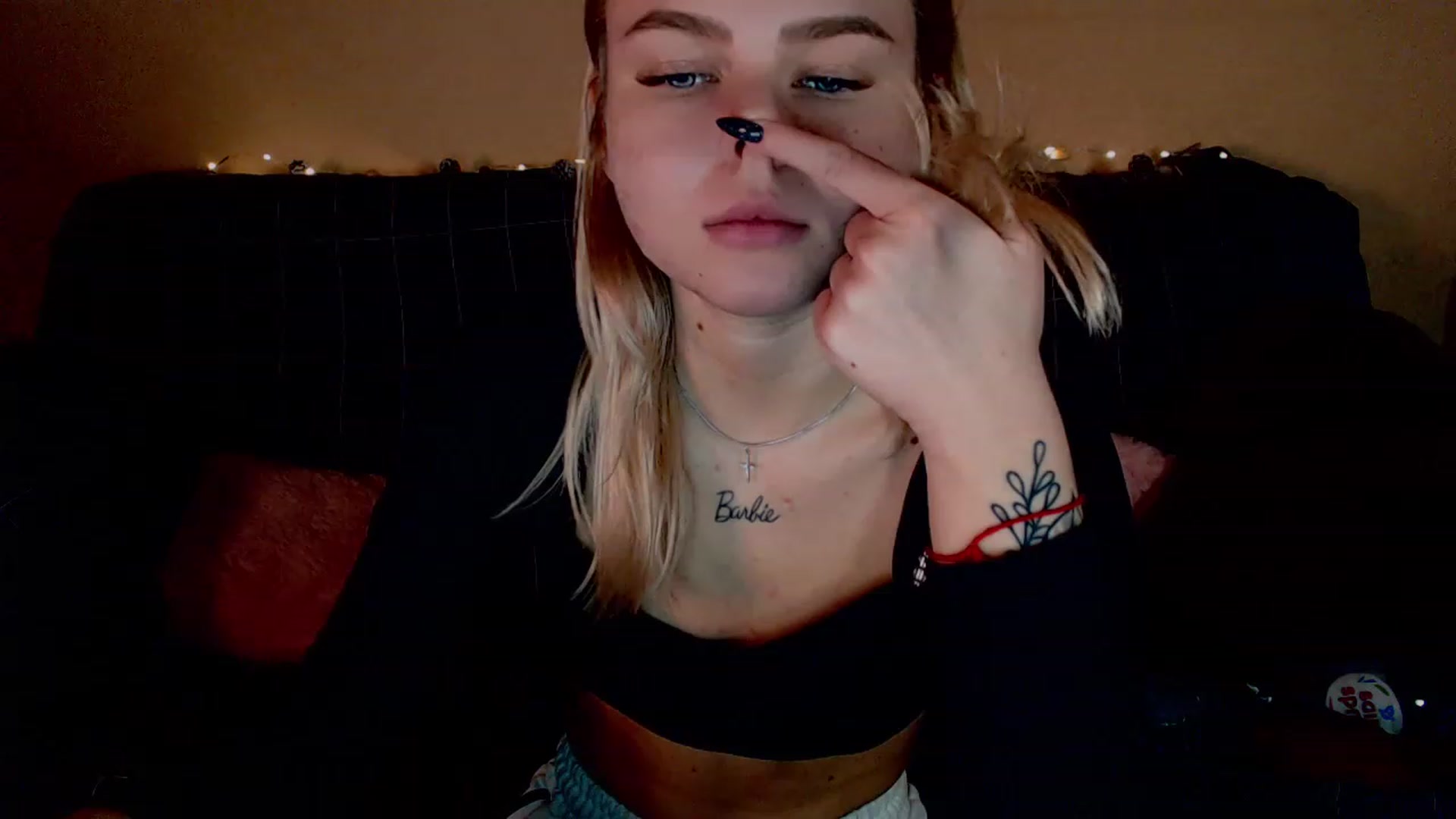 Gallery image thumbnail from CuteLilli_'s myfreecams stream on, 12/25/2022, 10:27 image 9 of 20