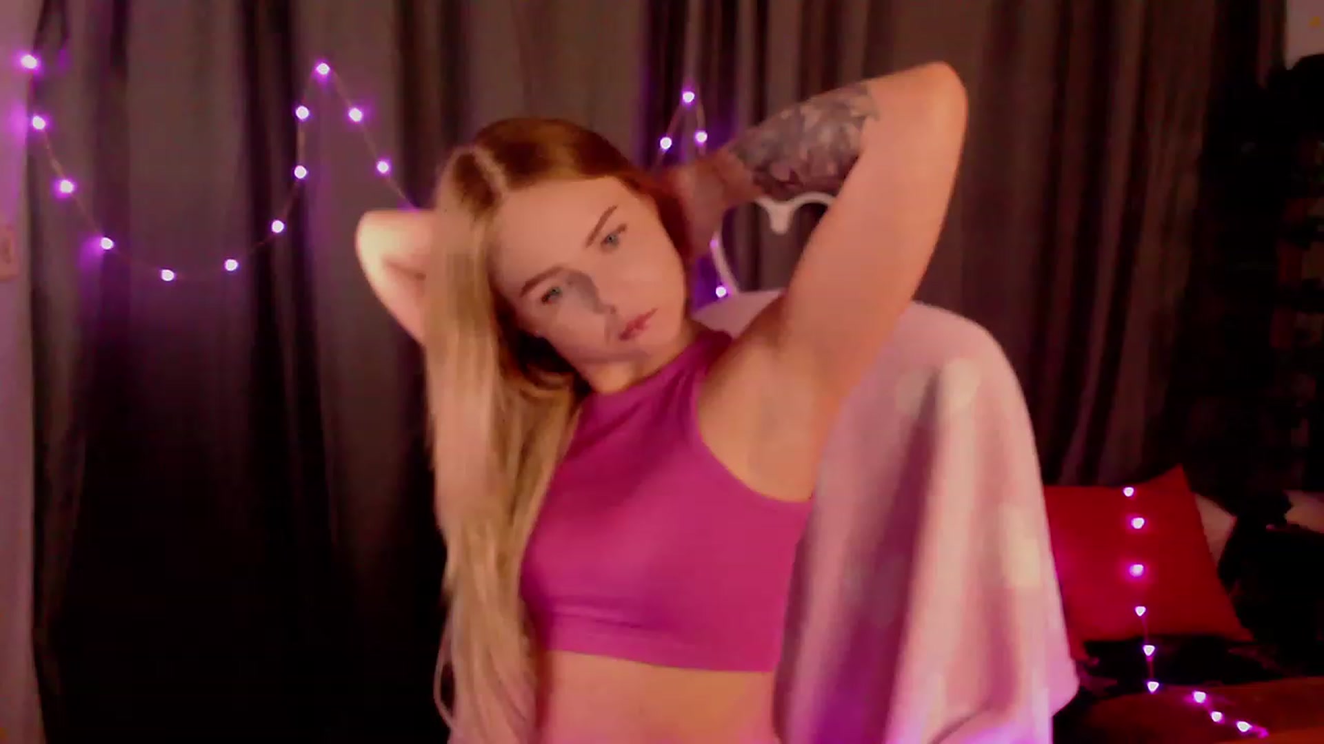 Gallery image thumbnail from CuteLilli_'s myfreecams stream on, 05/14/2023, 13:38 image 6 of 20