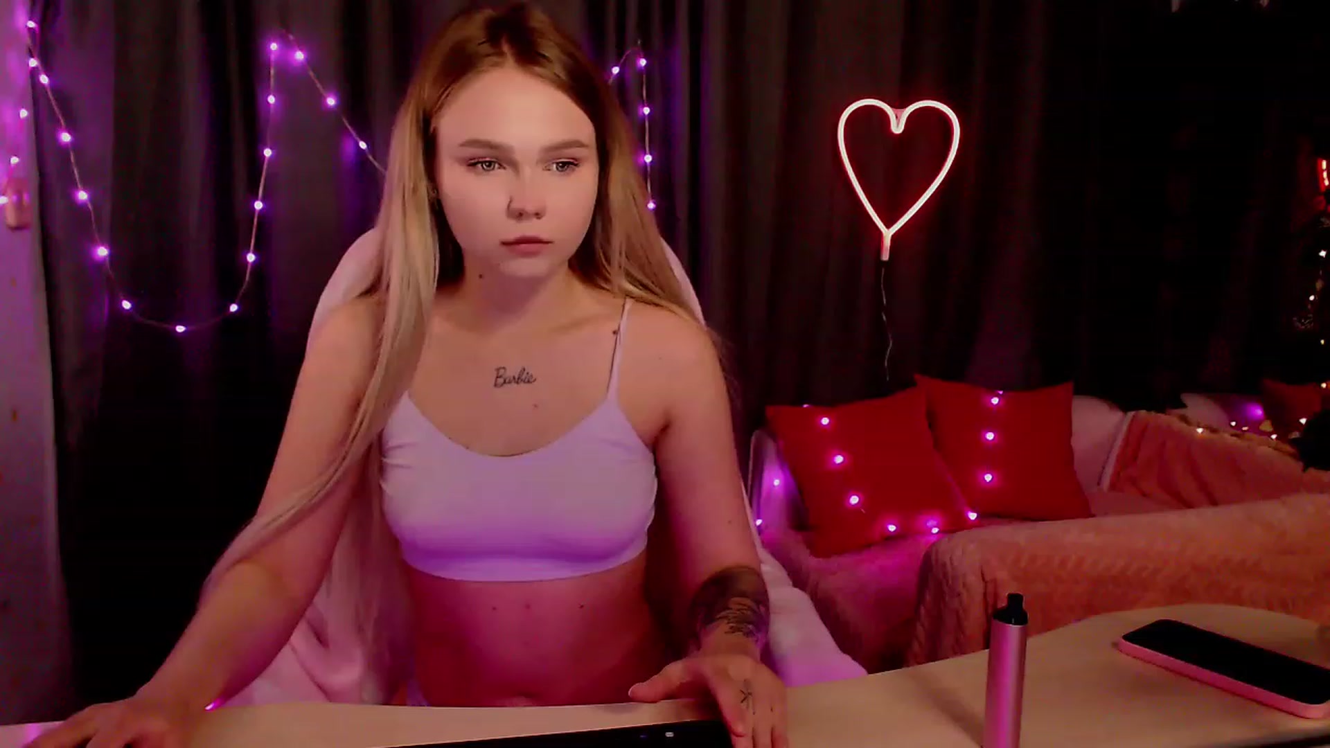 Gallery image thumbnail from CuteLilli_'s myfreecams stream on, 05/23/2023, 15:41 image 1 of 20