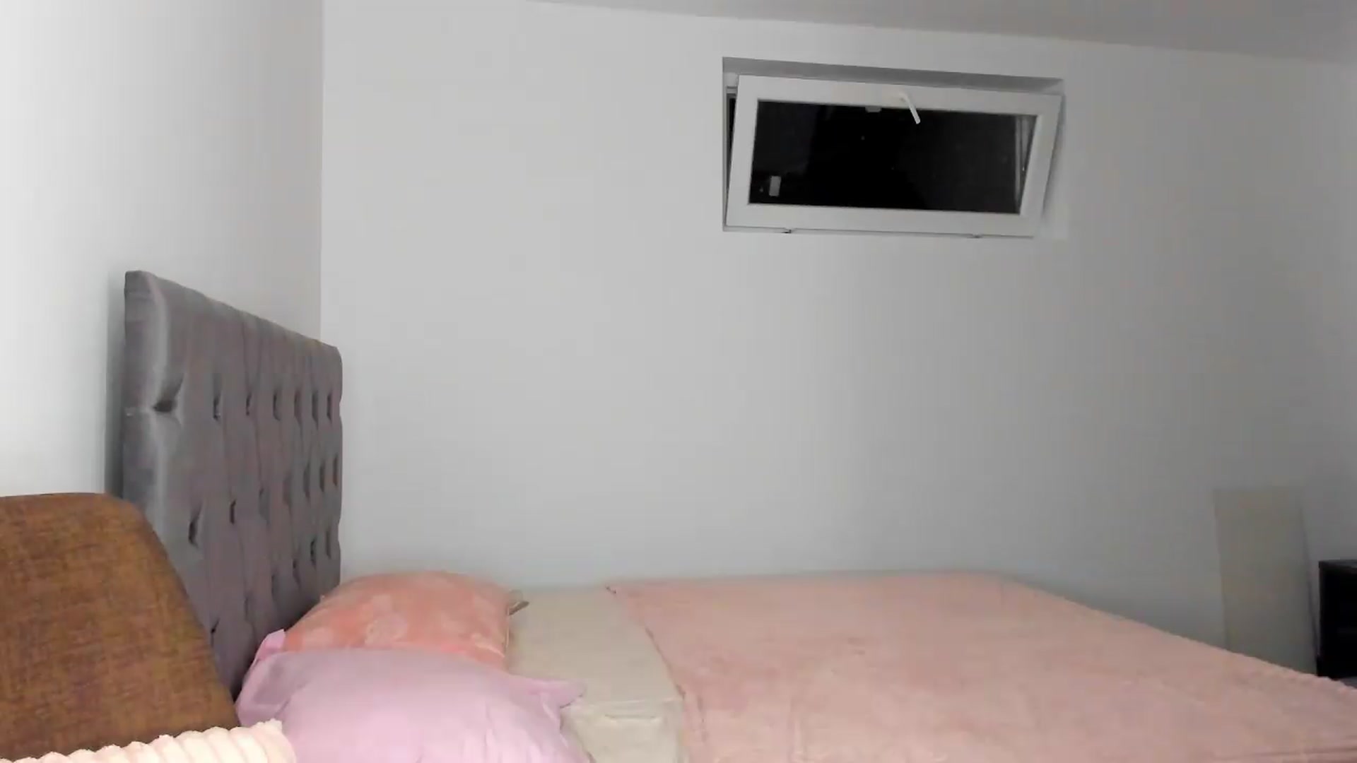 Gallery image thumbnail from CuteMia's myfreecams stream on, 07/28/2026, 02:31 image 6 of 20