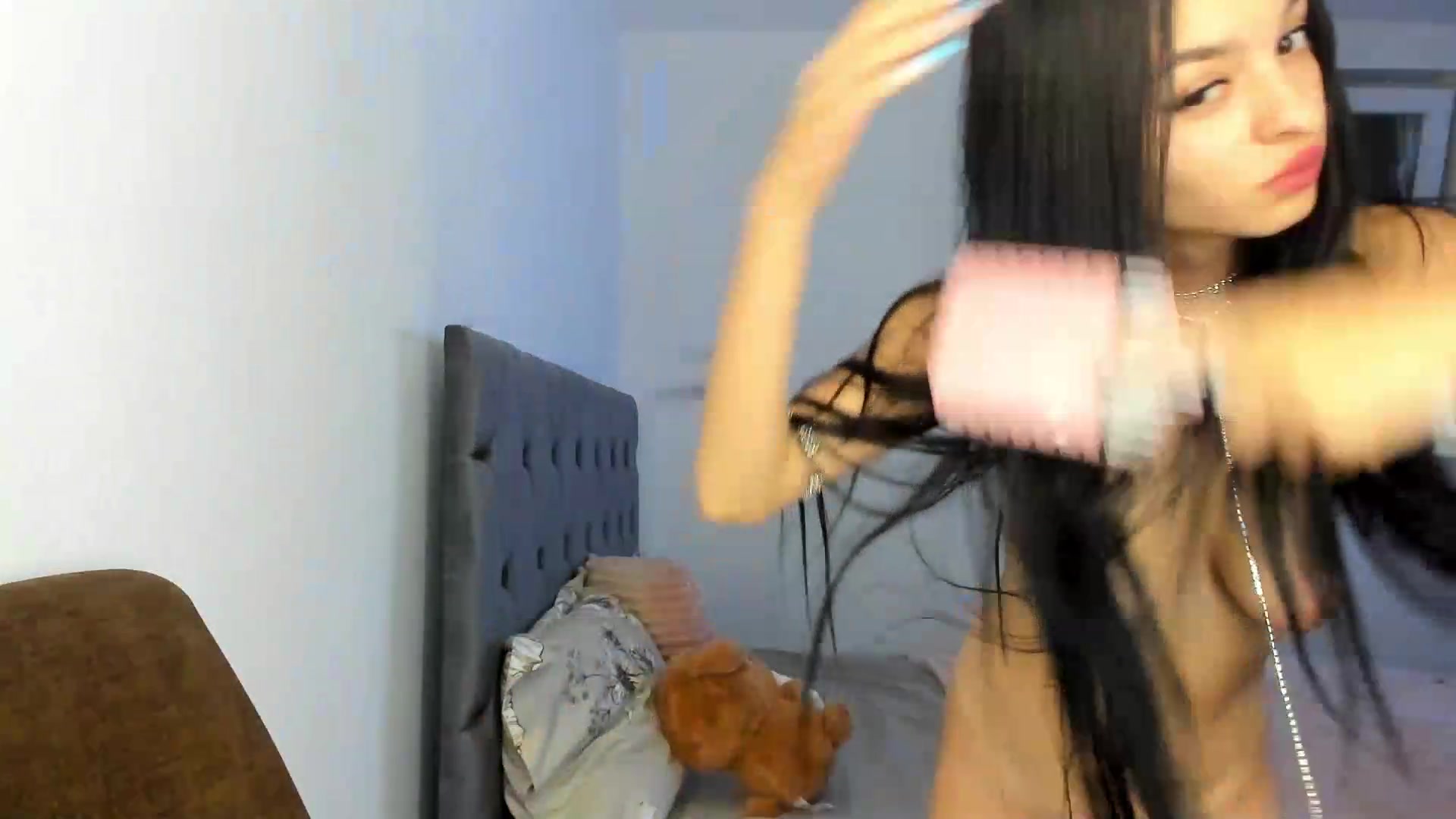 Gallery image thumbnail from CuteMia's myfreecams stream on, 08/17/2026, 03:30 image 9 of 20