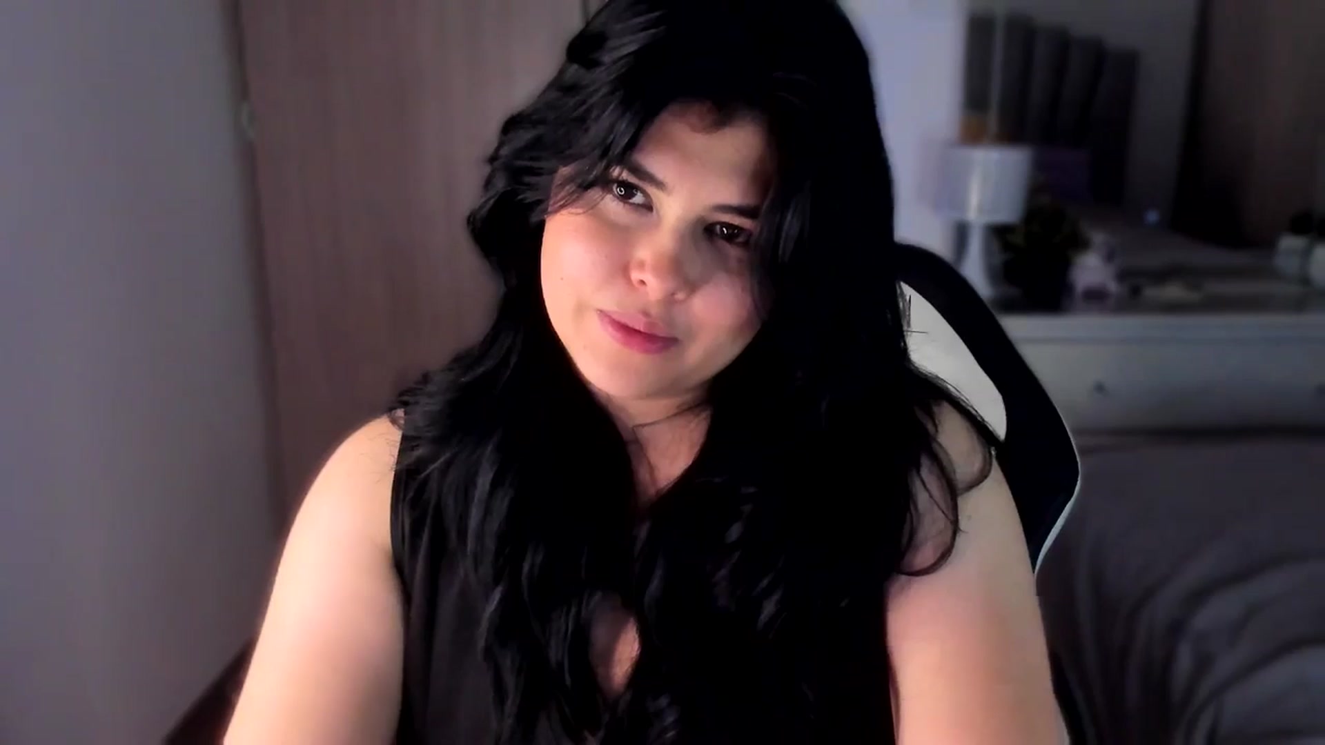 Gallery image thumbnail from CuteNanni's myfreecams stream on, 05/29/2025, 11:32 image 10 of 20