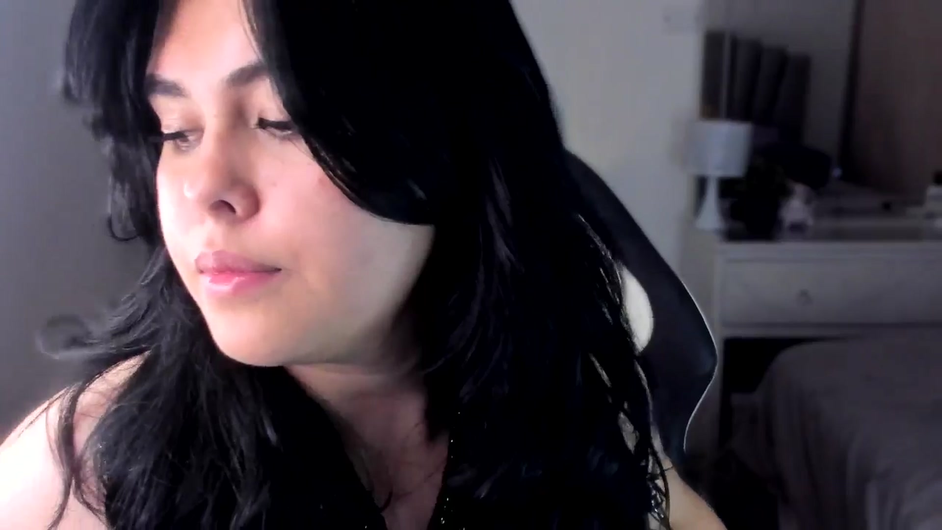 Gallery image thumbnail from CuteNanni's myfreecams stream on, 05/30/2025, 12:55 image 7 of 20