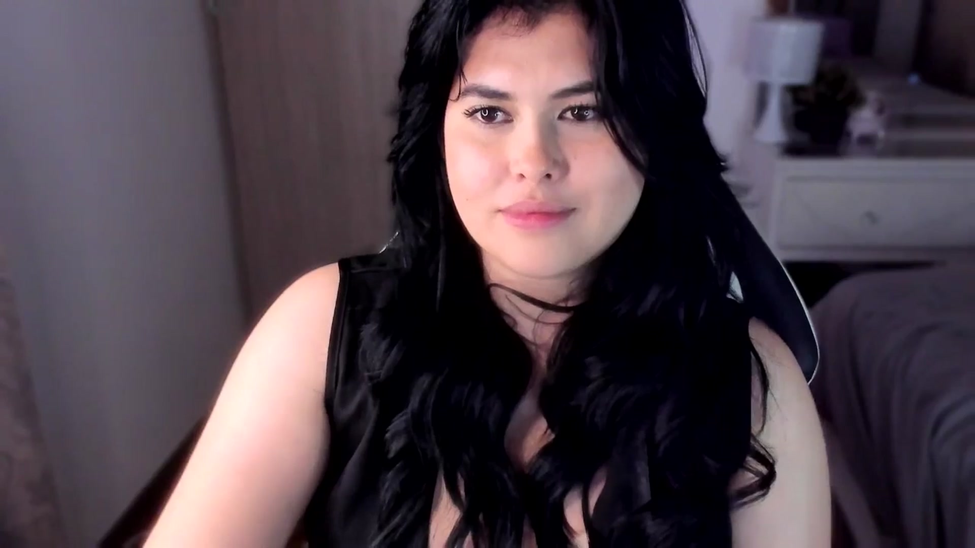 Gallery image thumbnail from CuteNanni's myfreecams stream on, 06/01/2025, 10:10 image 14 of 20
