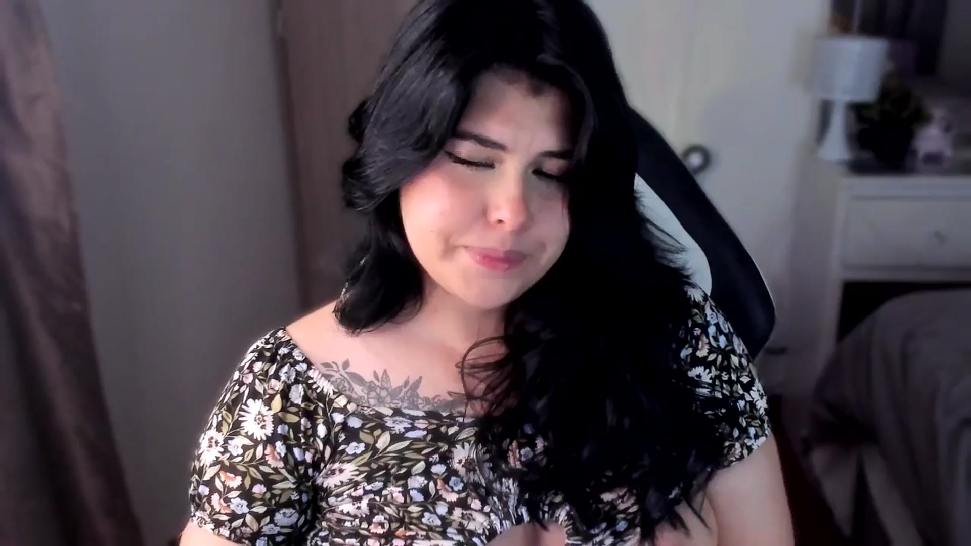 Gallery image thumbnail from CuteNanni's myfreecams stream on, 06/02/2025, 09:27 image 10 of 20