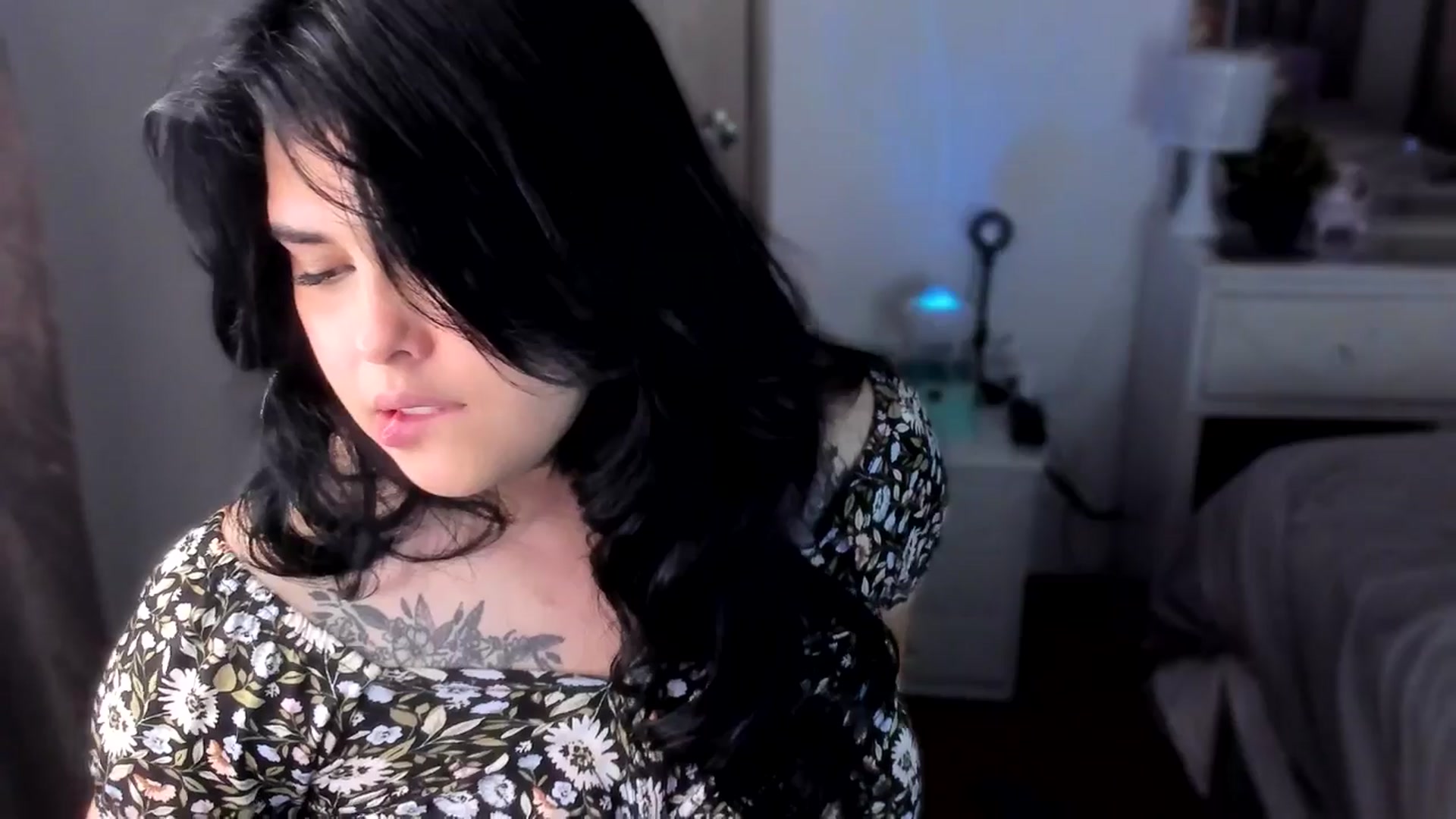 Gallery image thumbnail from CuteNanni's myfreecams stream on, 06/02/2025, 09:27 image 20 of 20