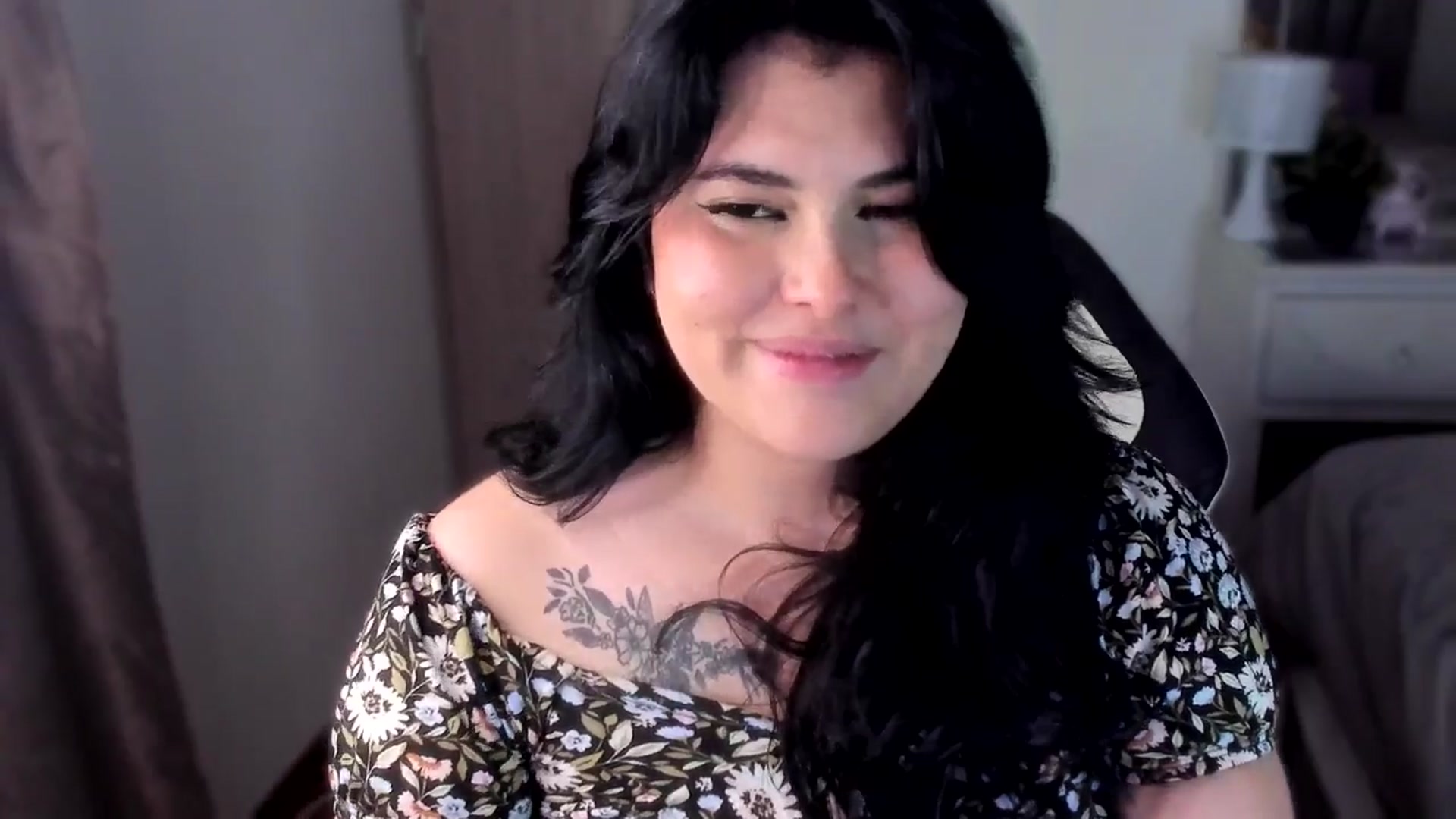 Gallery image thumbnail from CuteNanni's myfreecams stream on, 06/02/2025, 09:27 image 6 of 20