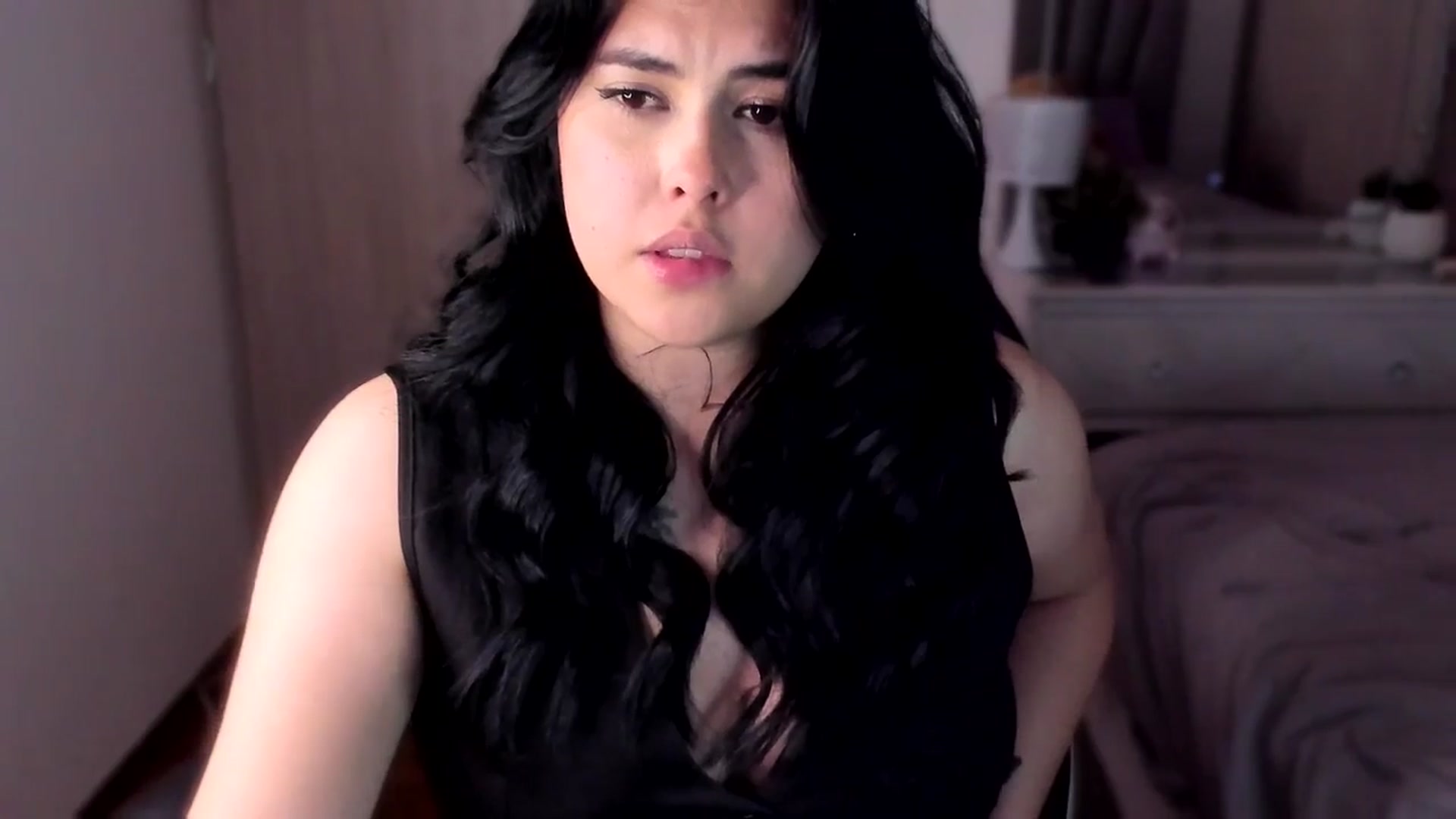 Gallery image thumbnail from CuteNanni's myfreecams stream on, 06/04/2025, 11:40 image 16 of 20