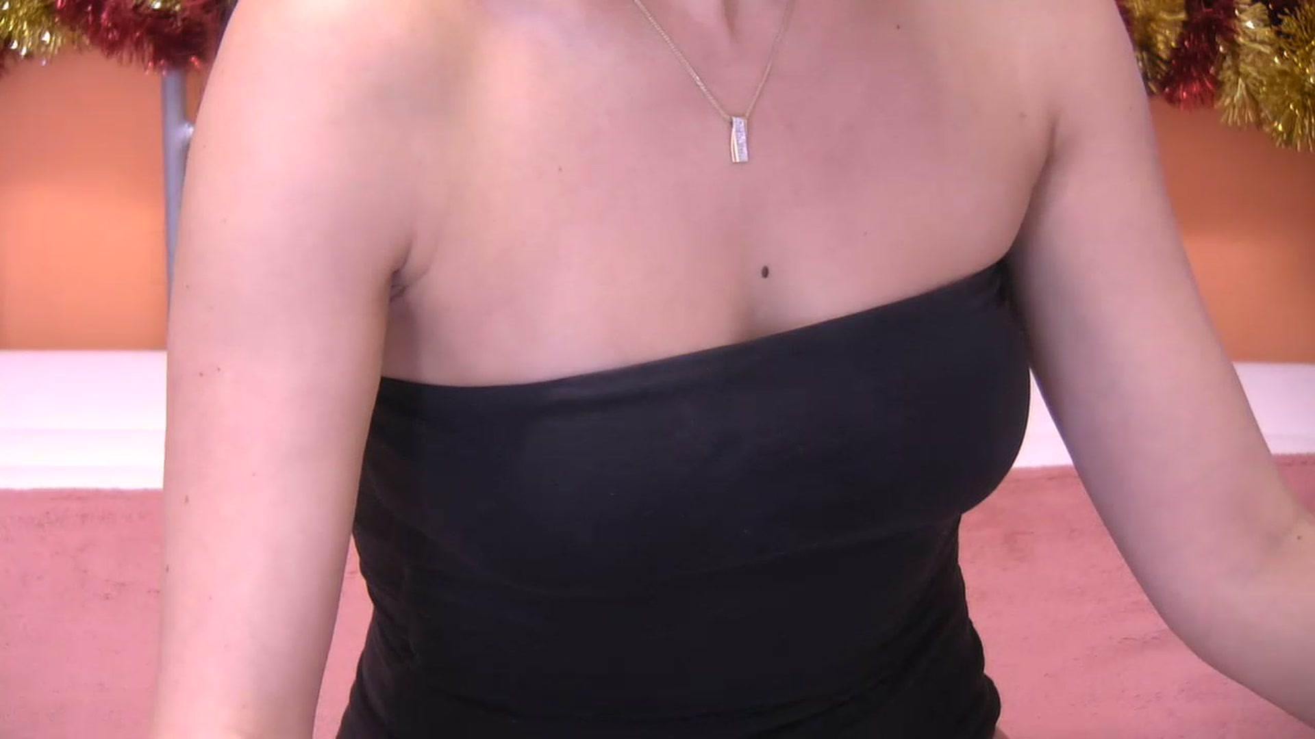 Gallery image thumbnail from CuteSisi's myfreecams stream on, 12/09/2022, 24:44 image 15 of 20