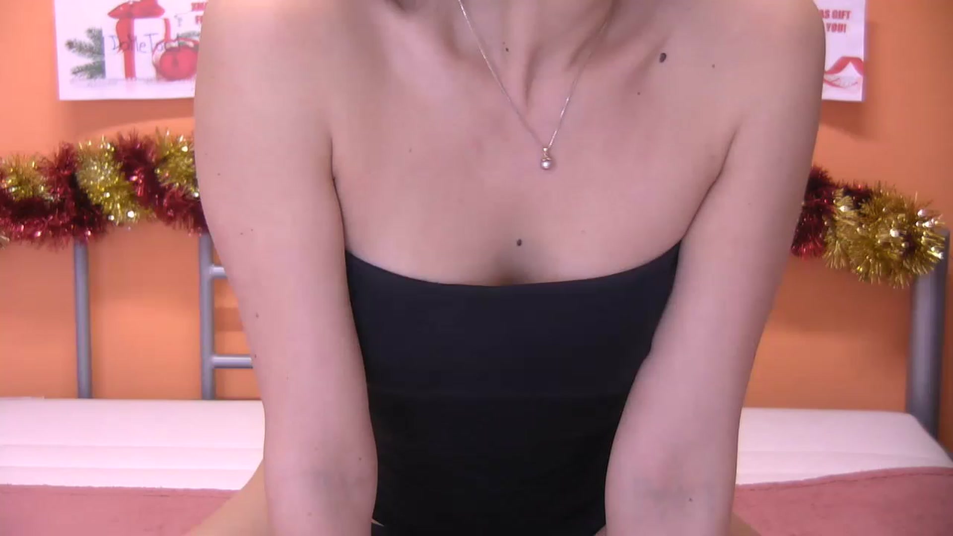 Gallery image thumbnail from CuteSisi's myfreecams stream on, 01/08/2023, 24:30 image 17 of 20