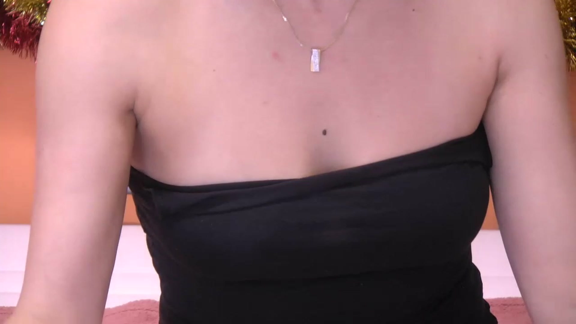 Gallery image thumbnail from CuteSisi's myfreecams stream on, 01/08/2023, 23:03 image 20 of 20