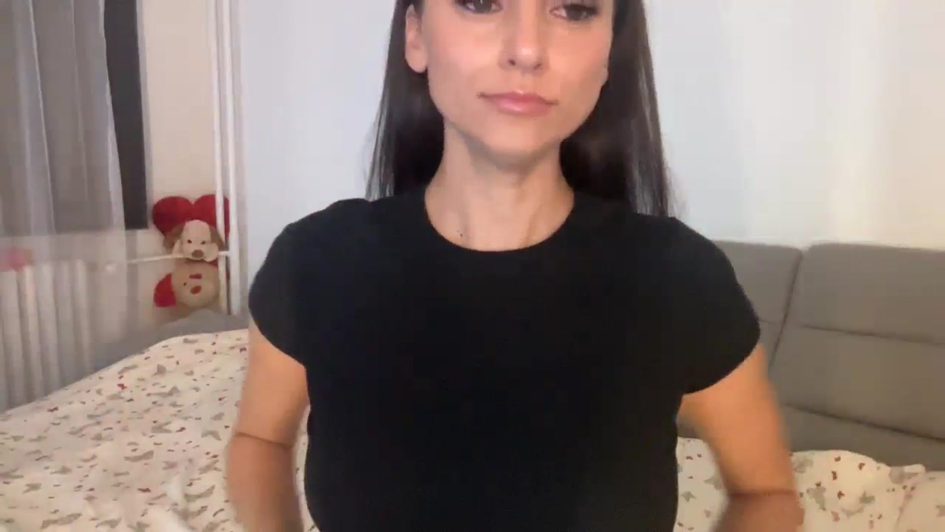 Gallery image thumbnail from CuteSisi's myfreecams stream on, 09/19/2023, 23:29 image 17 of 20