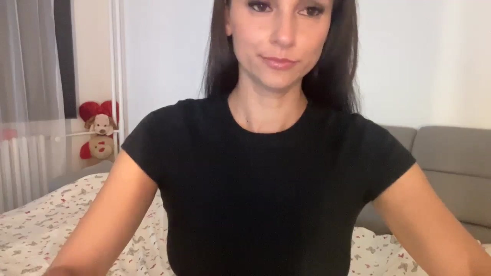 Gallery image thumbnail from CuteSisi's myfreecams stream on, 09/19/2023, 23:29 image 16 of 20