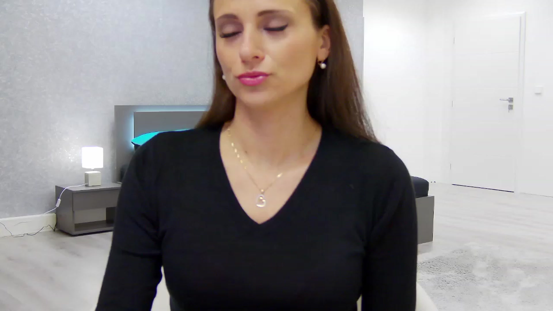 Gallery image thumbnail from CuteSisi's myfreecams stream on, 01/14/2024, 23:14 image 1 of 20