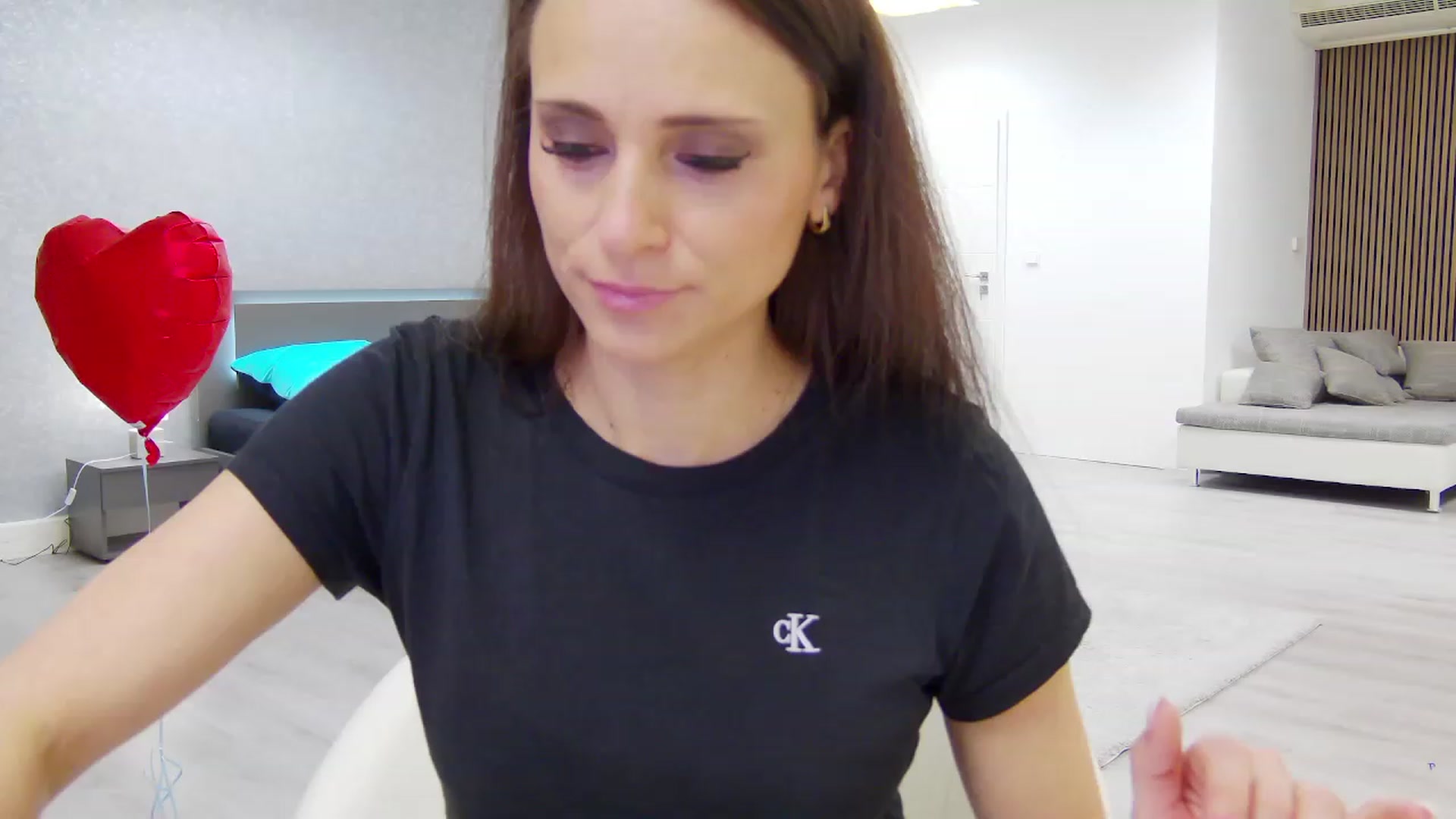 Gallery image thumbnail from CuteSisi's myfreecams stream on, 03/03/2024, 21:05 image 14 of 20