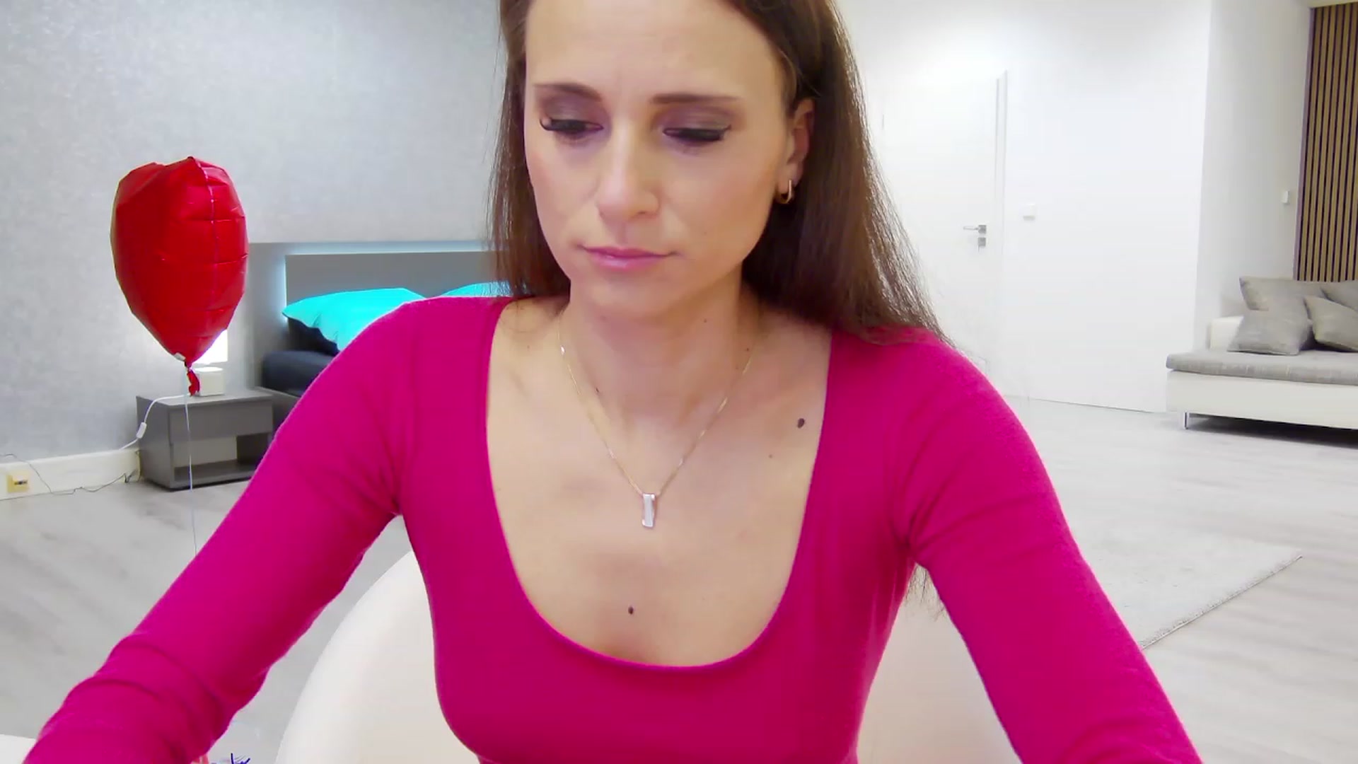 Gallery image thumbnail from CuteSisi's myfreecams stream on, 03/03/2024, 23:18 image 2 of 20